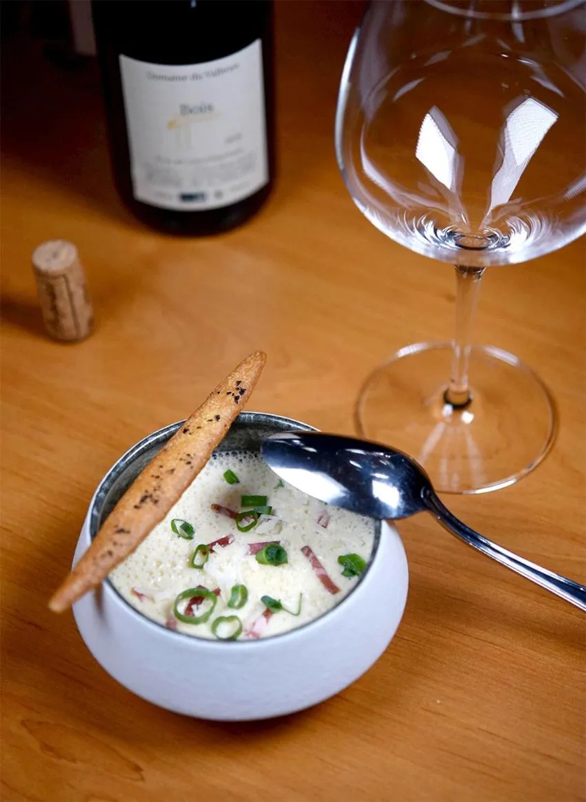 Restaurant/places to eat in Logis Restaurant & Hôtel À la 12