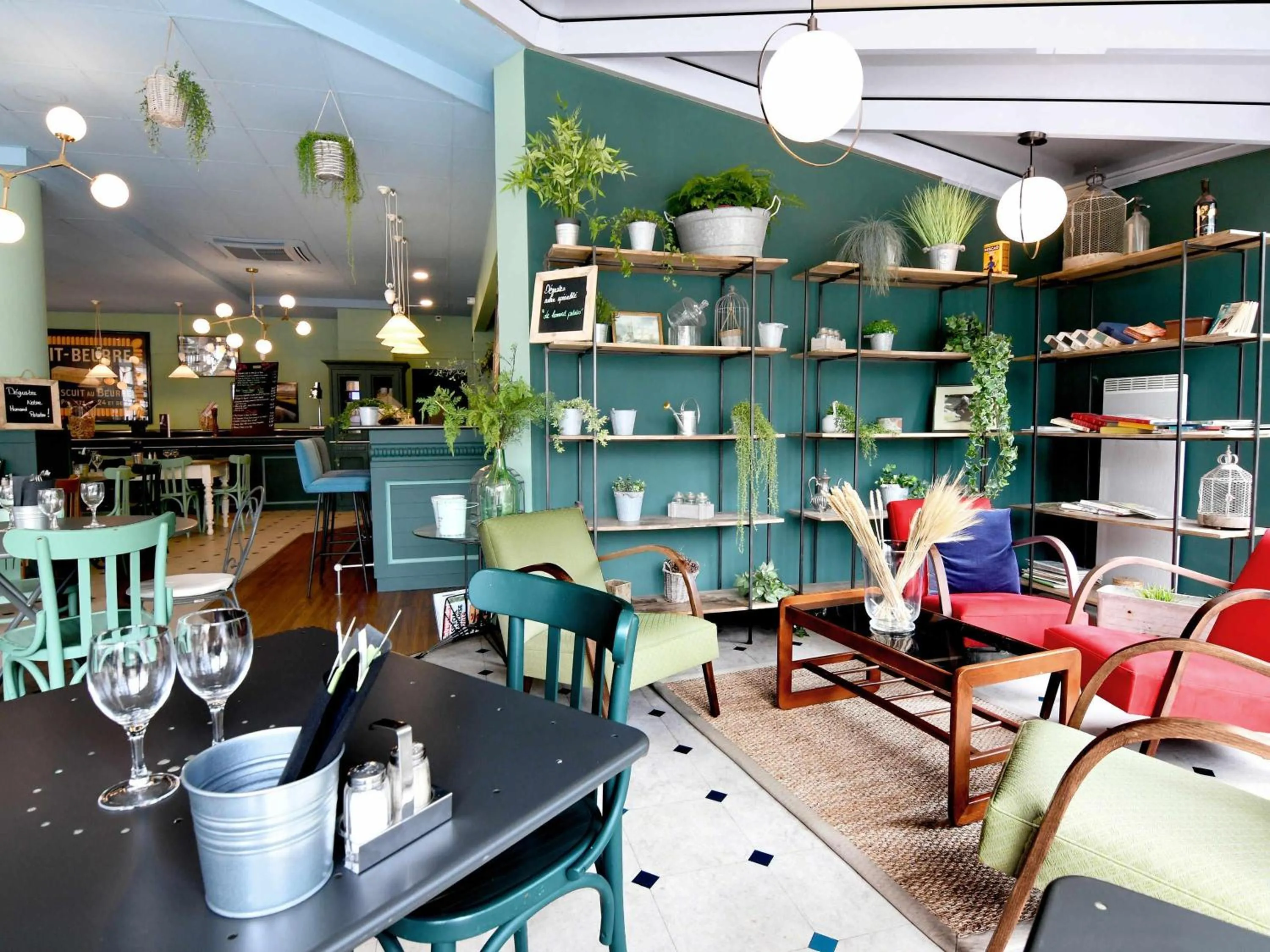 Restaurant/places to eat in ibis Nantes Saint Herblain