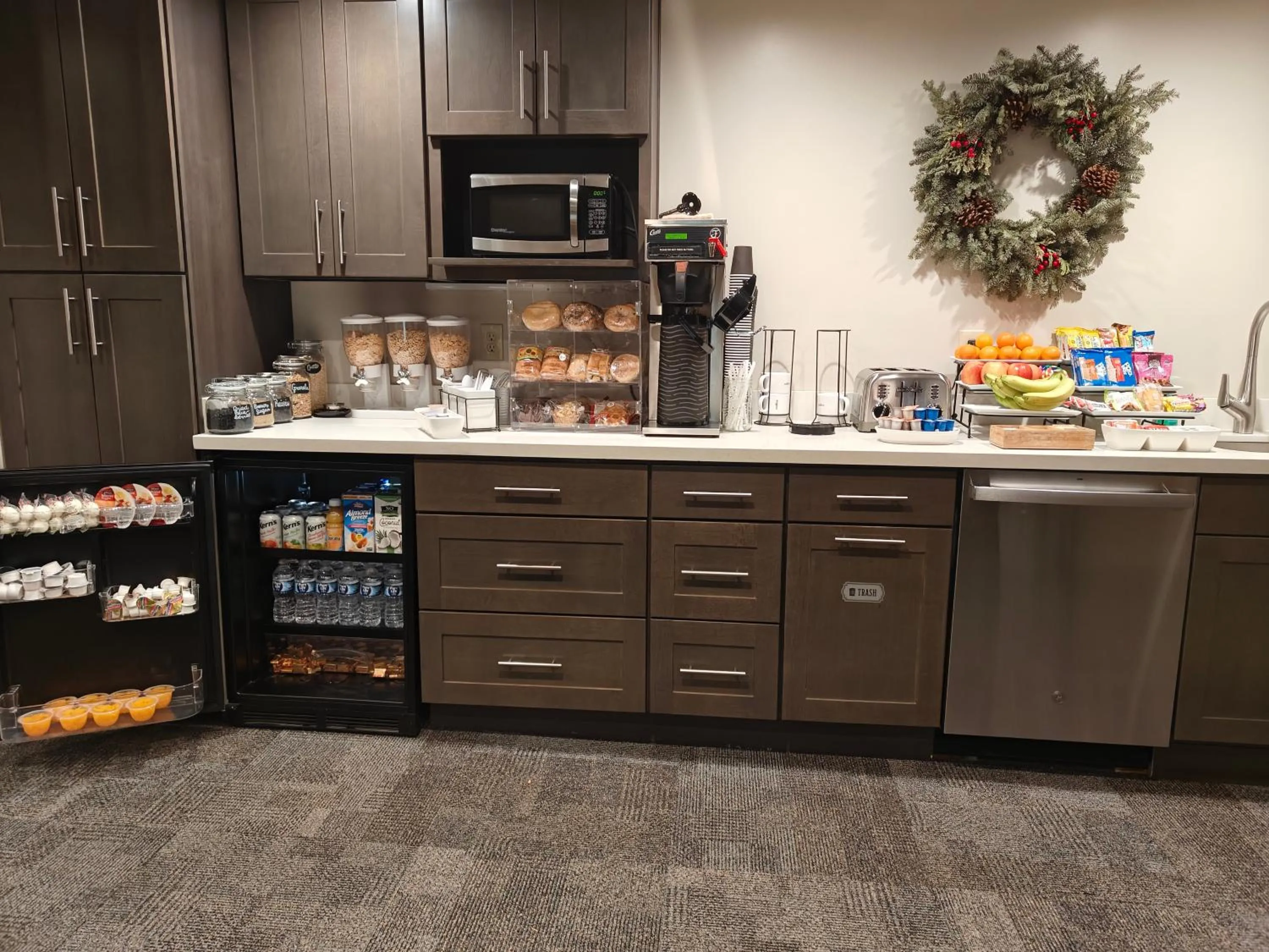 Breakfast in La Residence Suite Hotel