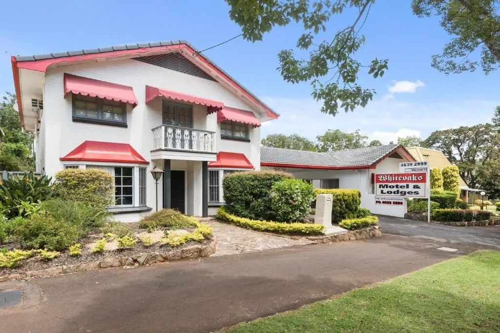 Property building in Whiteoaks Motel & Lodges