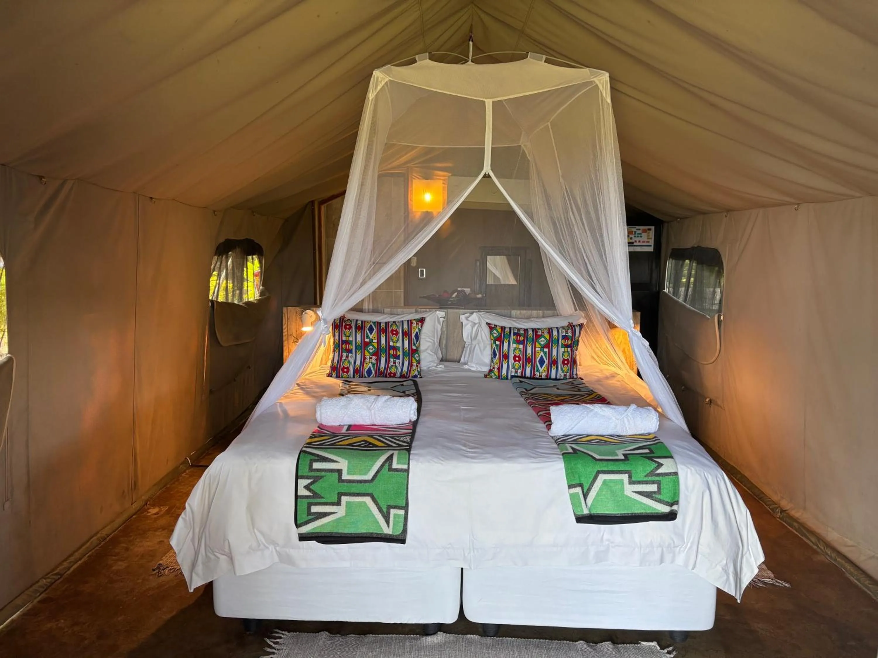 Bed in Sabie River Bush Lodge