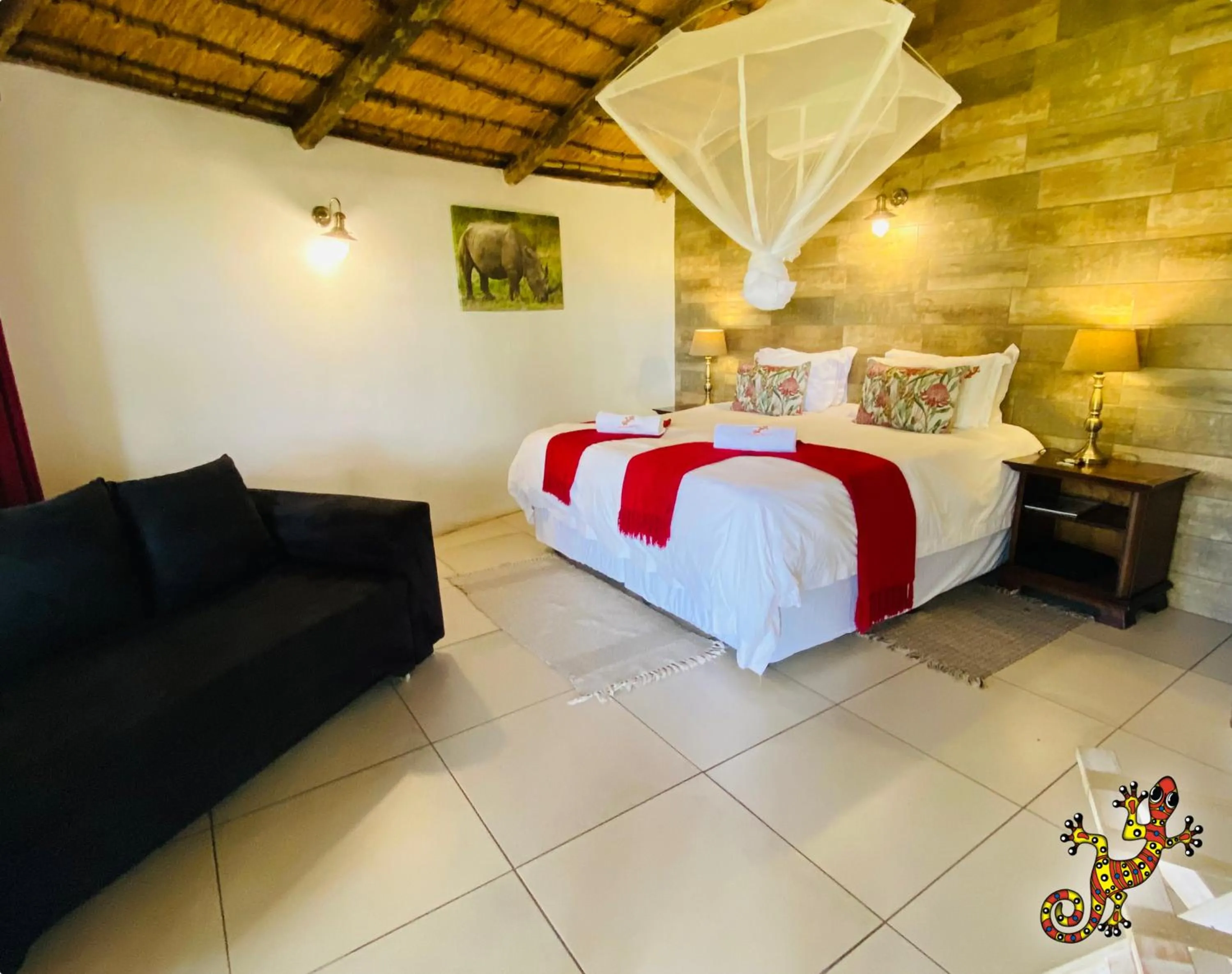 Bed in Sabie River Bush Lodge