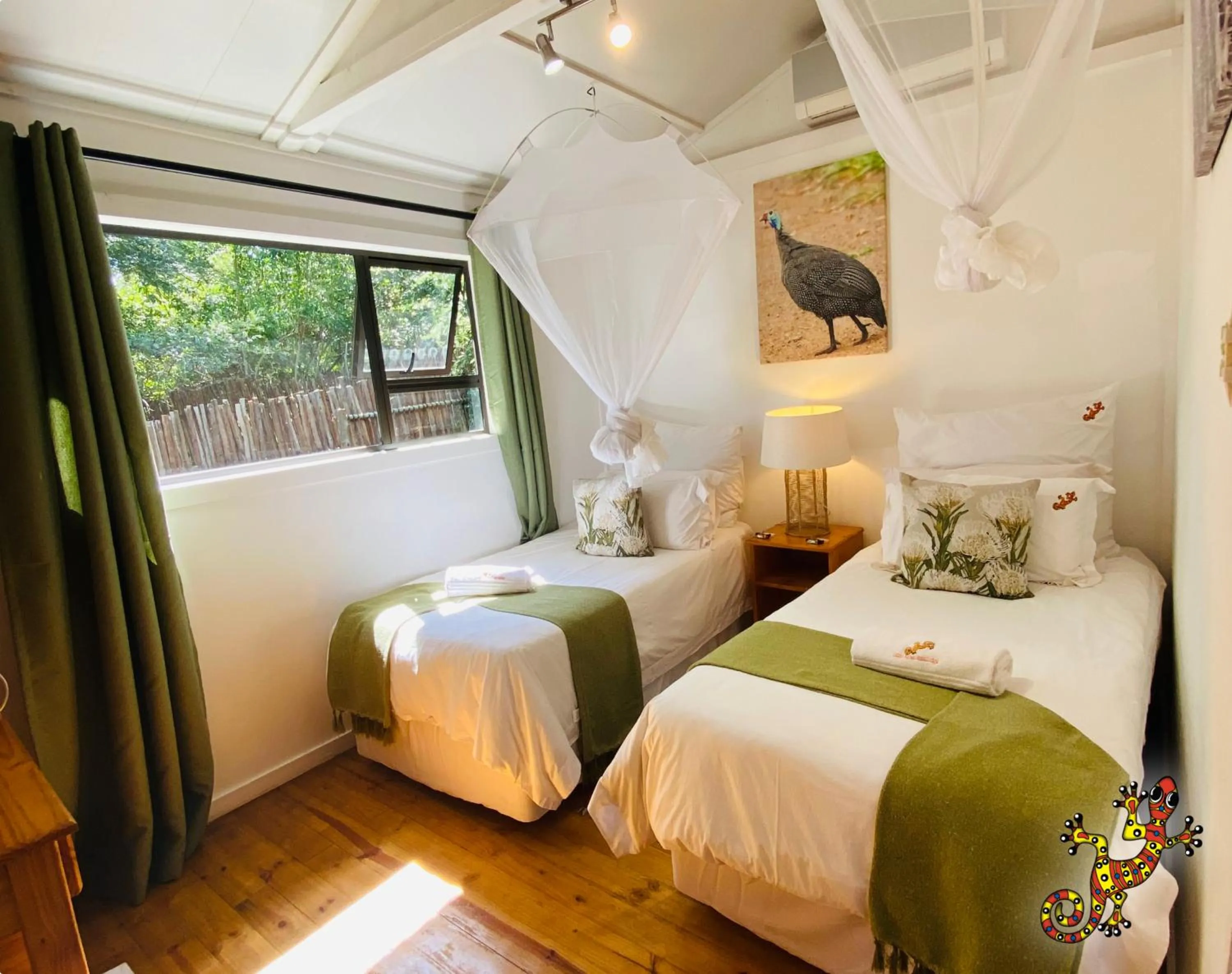 Bed in Sabie River Bush Lodge