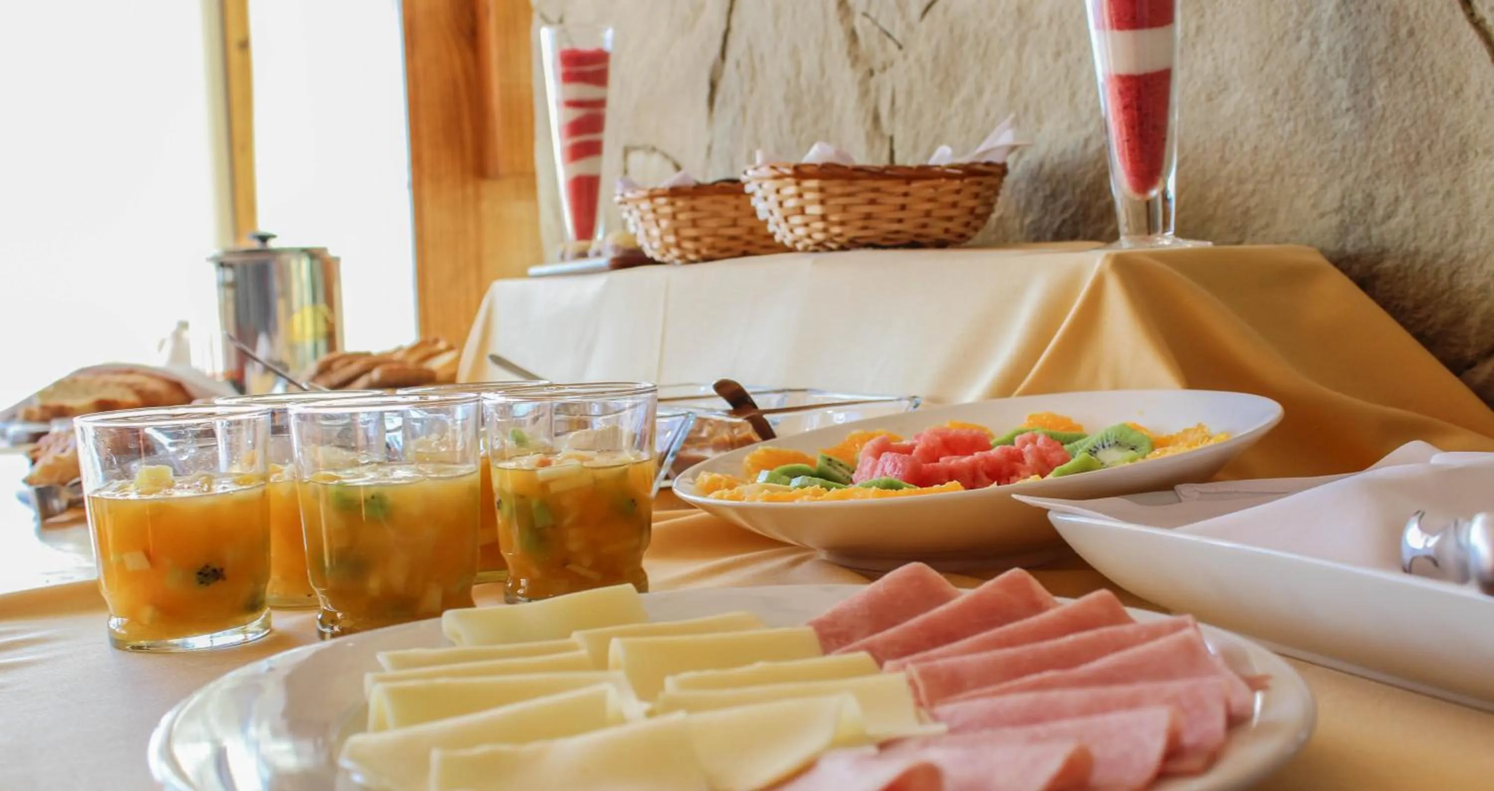 Buffet breakfast in Terrazas Del Calafate