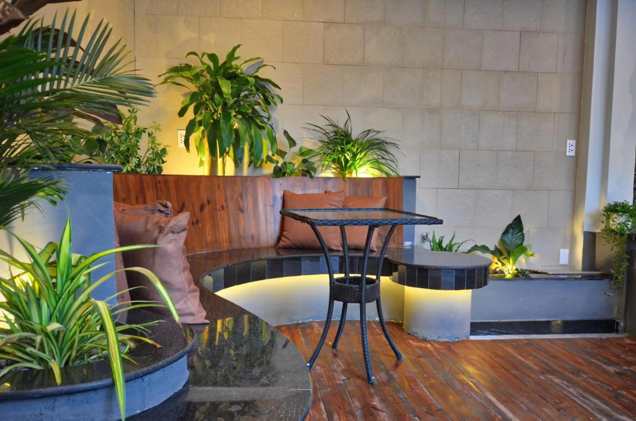 The Wind Mountainside Hotel