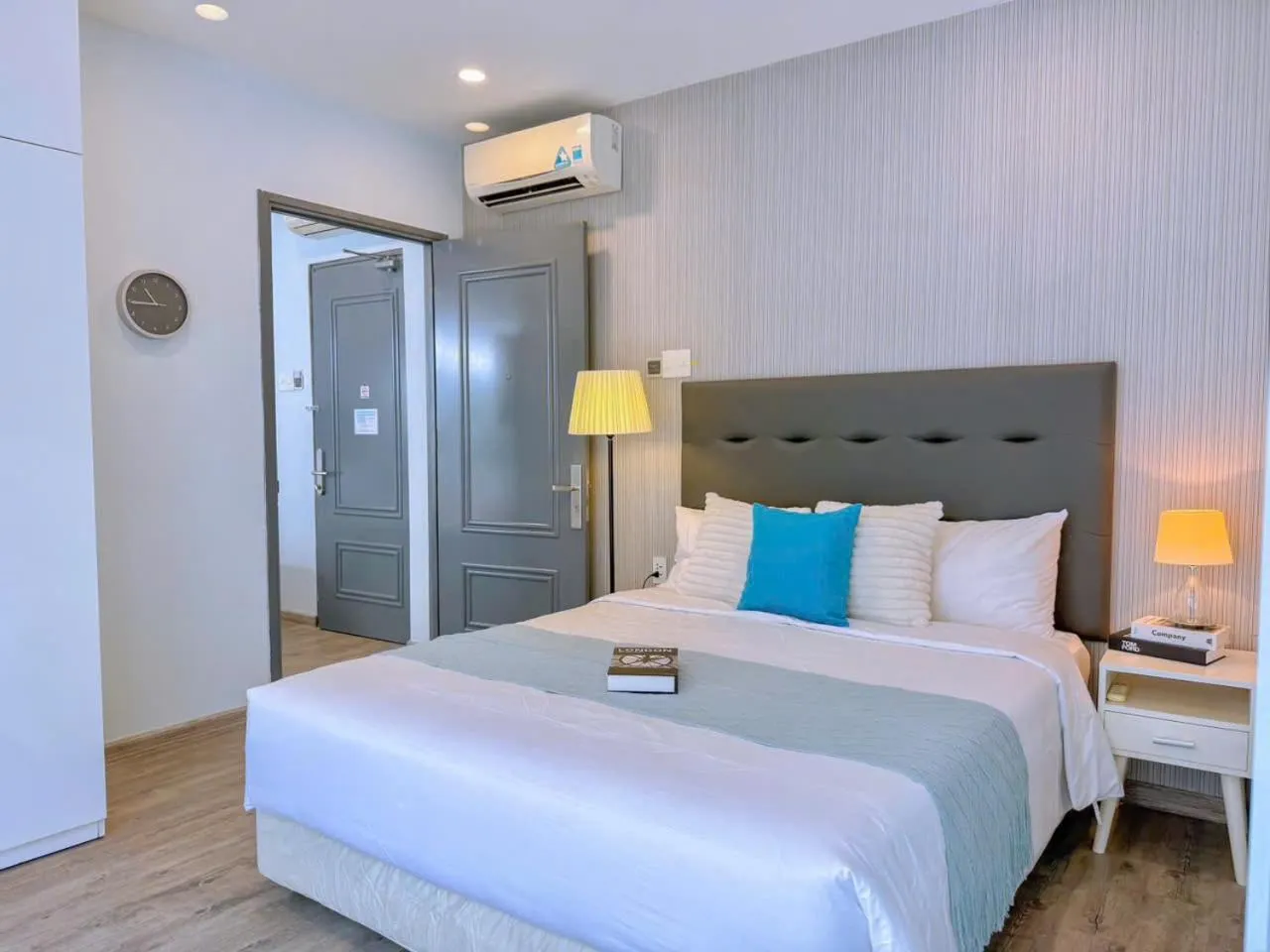 Bed in The Wind Mountainside Hotel