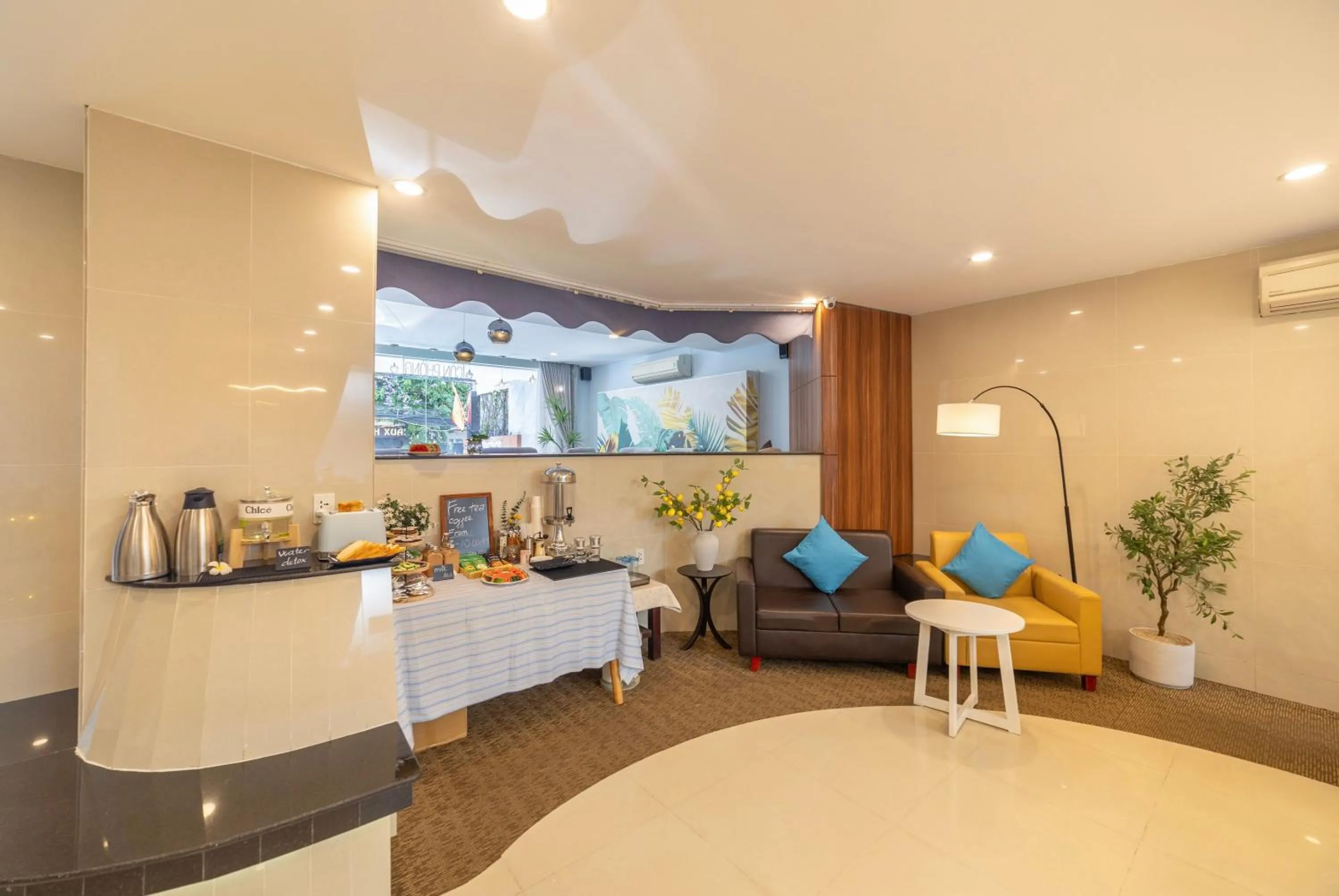 Lobby or reception in Hese Boutique Hotel & Apartment