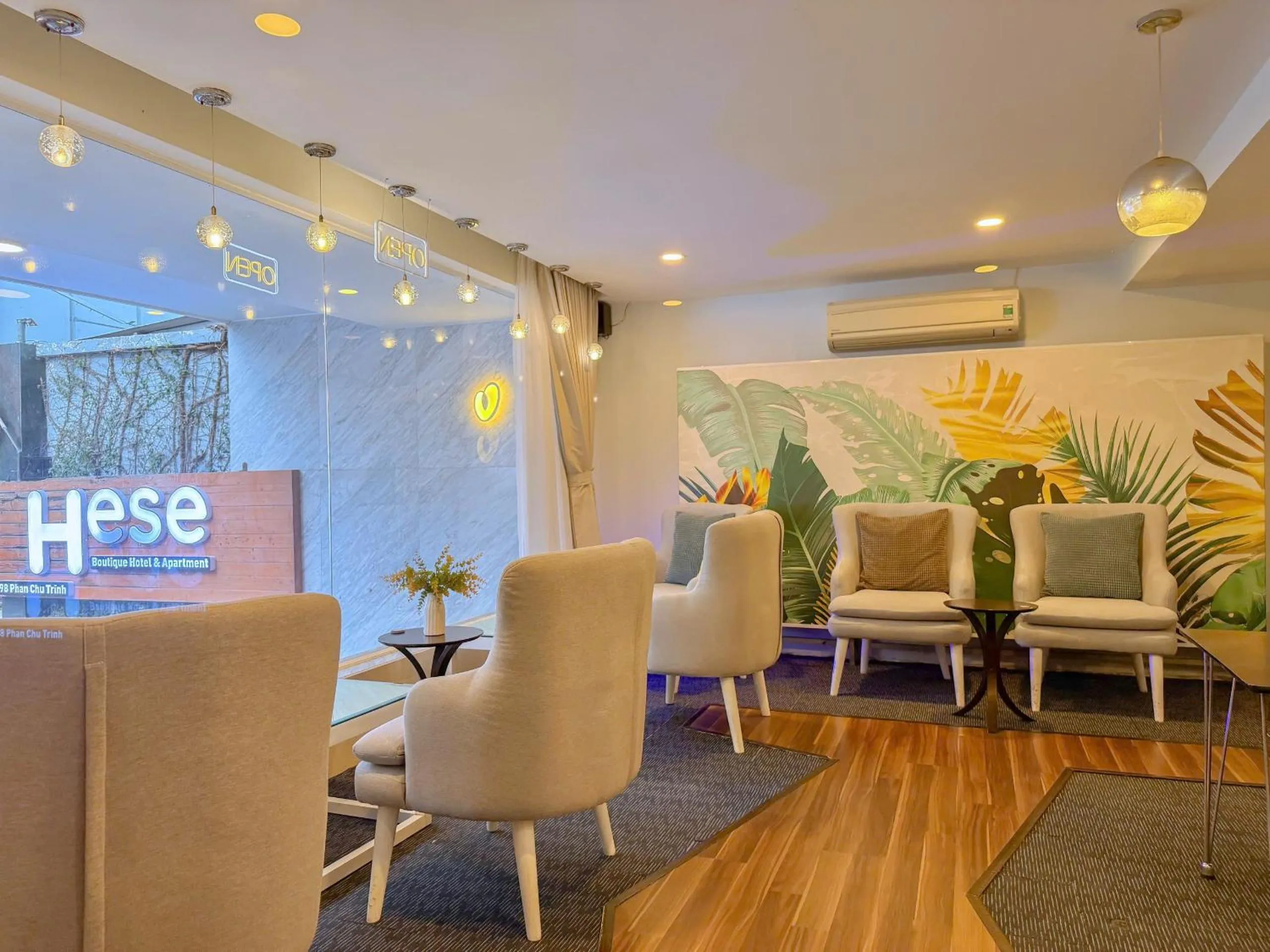 The Wind Mountainside Hotel