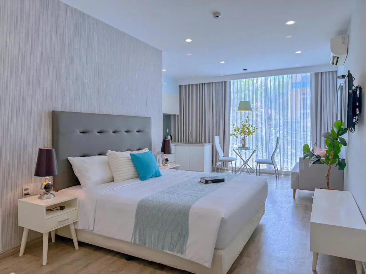 Bed in The Wind Mountainside Hotel