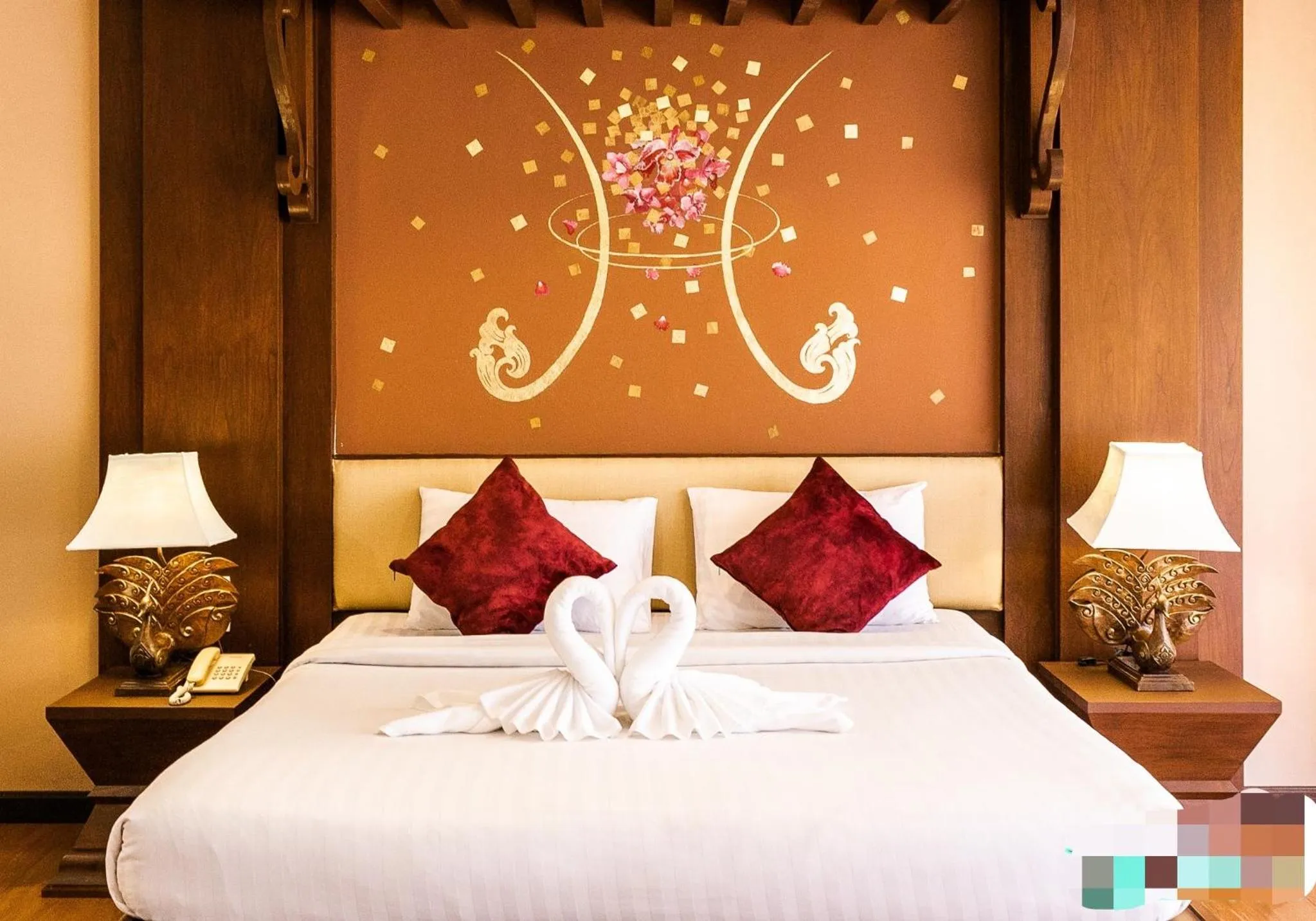 Bed in Kasalong Resort and Spa Pattaya