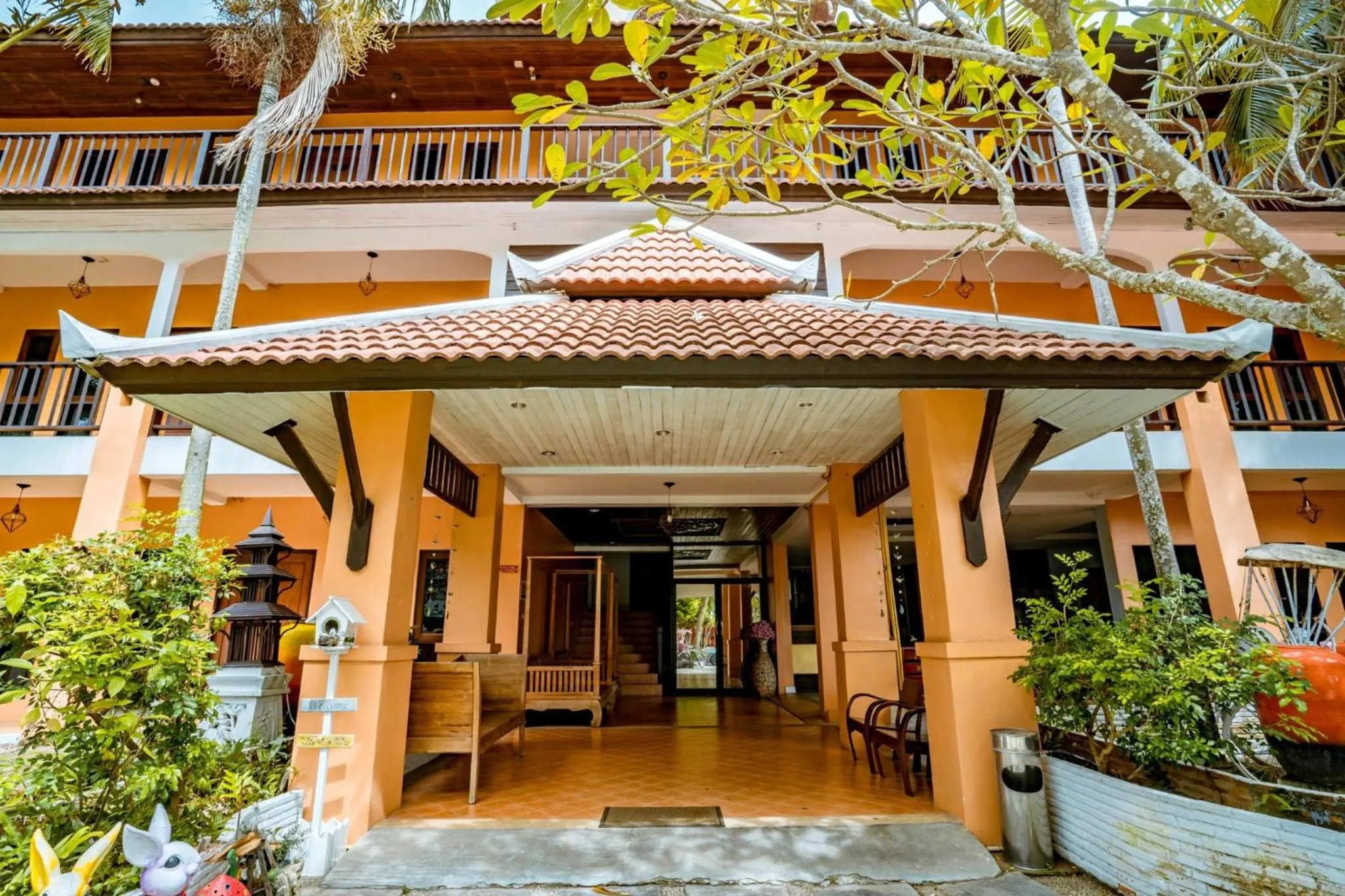 Property building in Kasalong Resort and Spa Pattaya