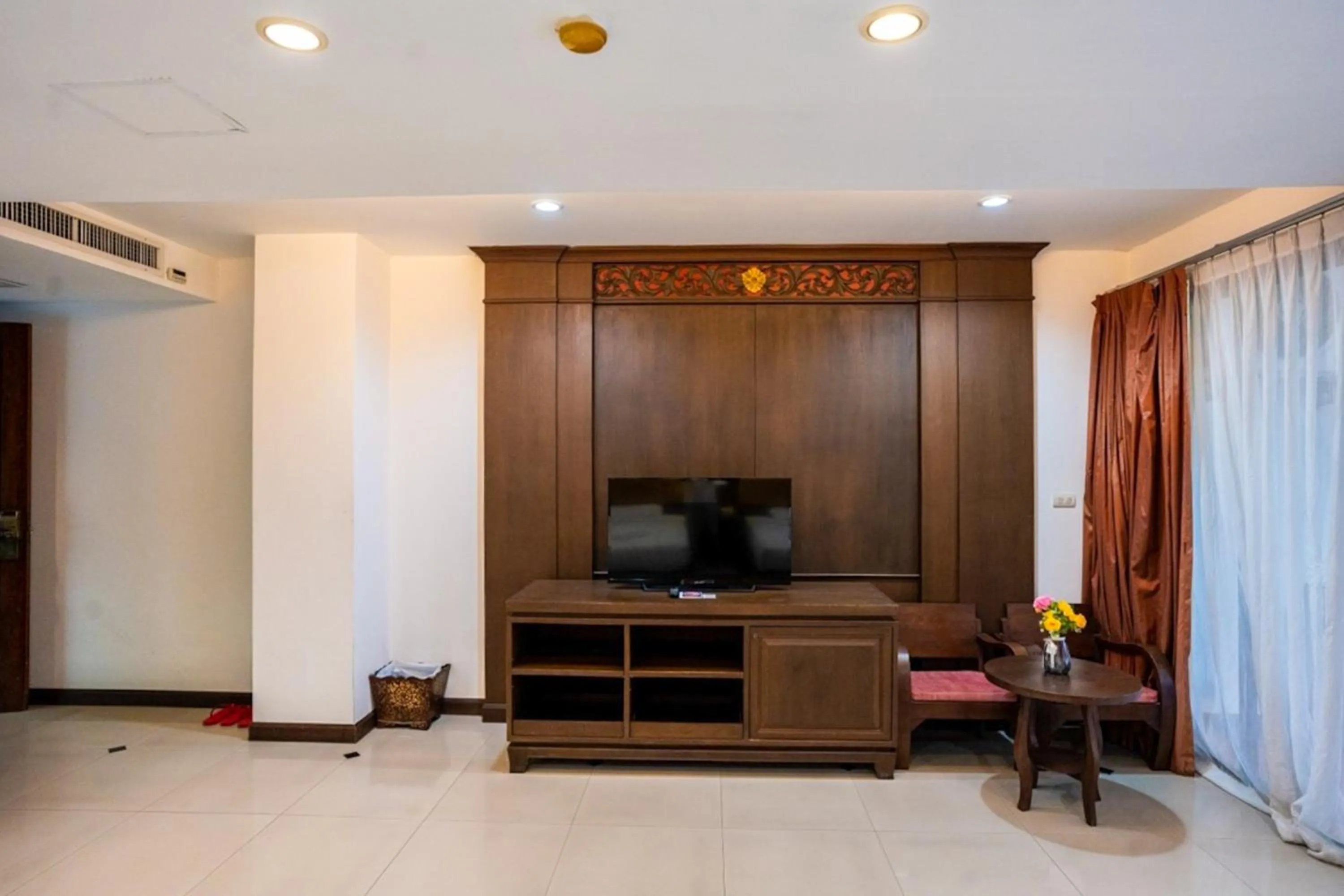 TV and multimedia in Kasalong Resort and Spa Pattaya