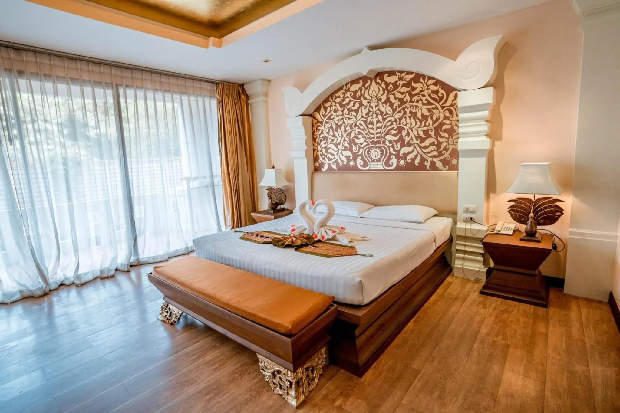 Bed in Kasalong Resort and Spa Pattaya