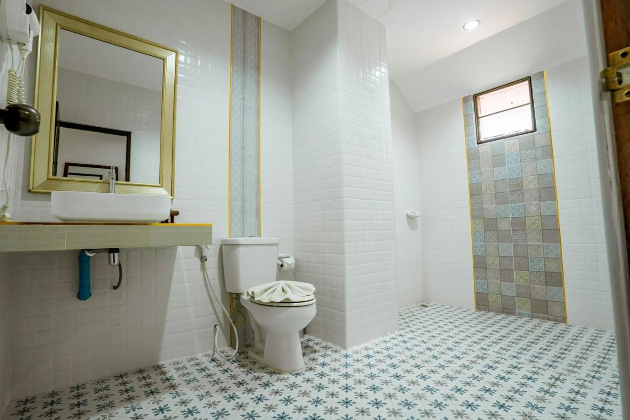 Bathroom in Kasalong Resort and Spa Pattaya