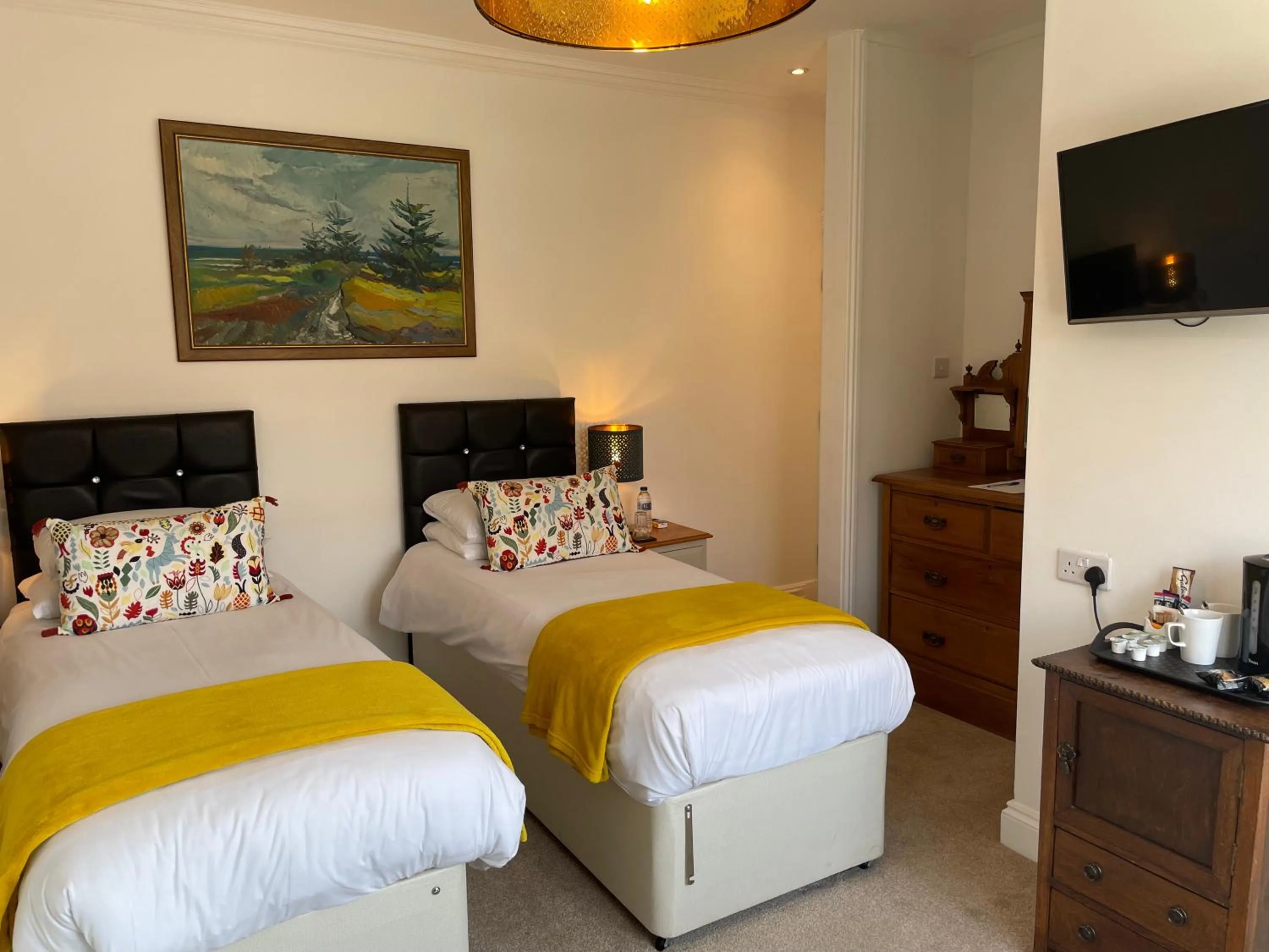 Bedroom, Bed in Holway House