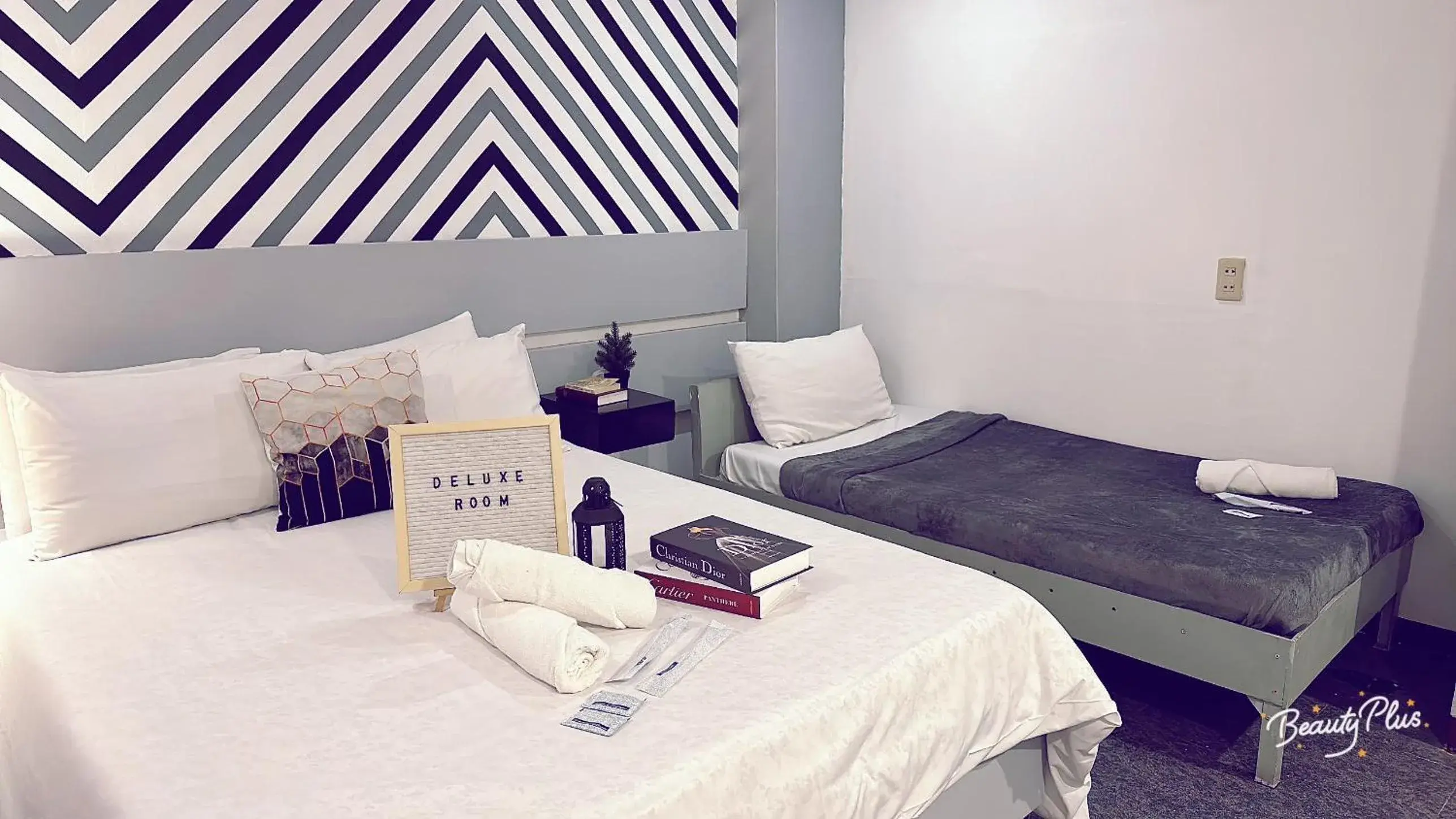 Deluxe Room in ACME Inn Subic Deluxe Room in ACME Inn Subic