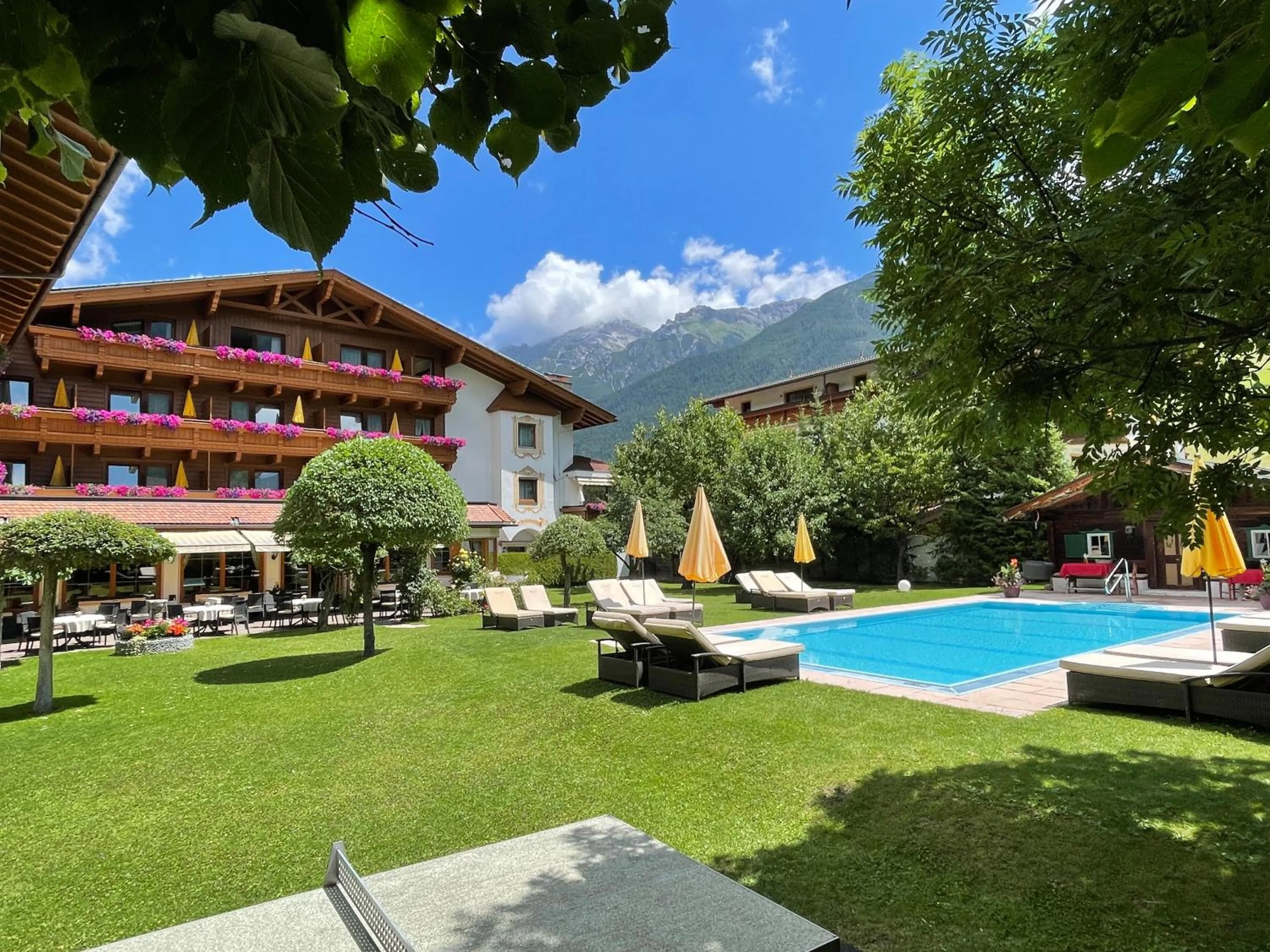Garden in Alpenhotel Tirolerhof