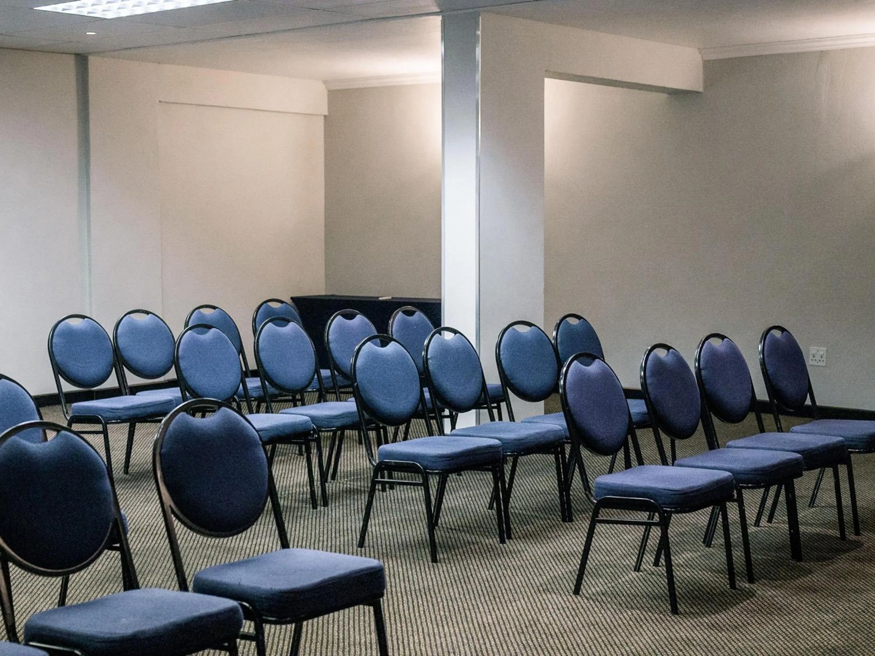 Meeting/conference room in ANEW Hotel Witbank Emalahleni