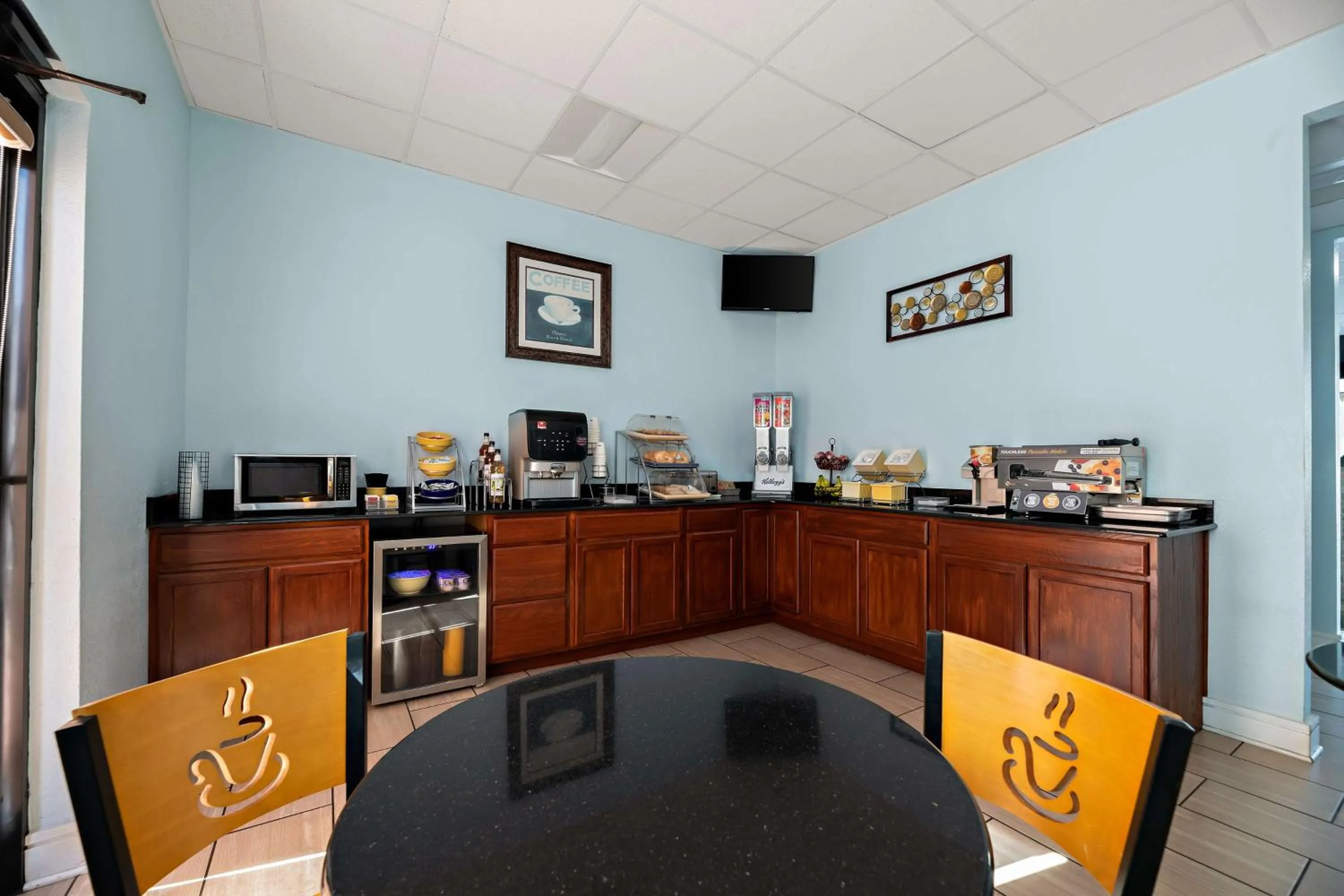 Breakfast in SureStay Hotel by Best Western Clermont Theme Park West