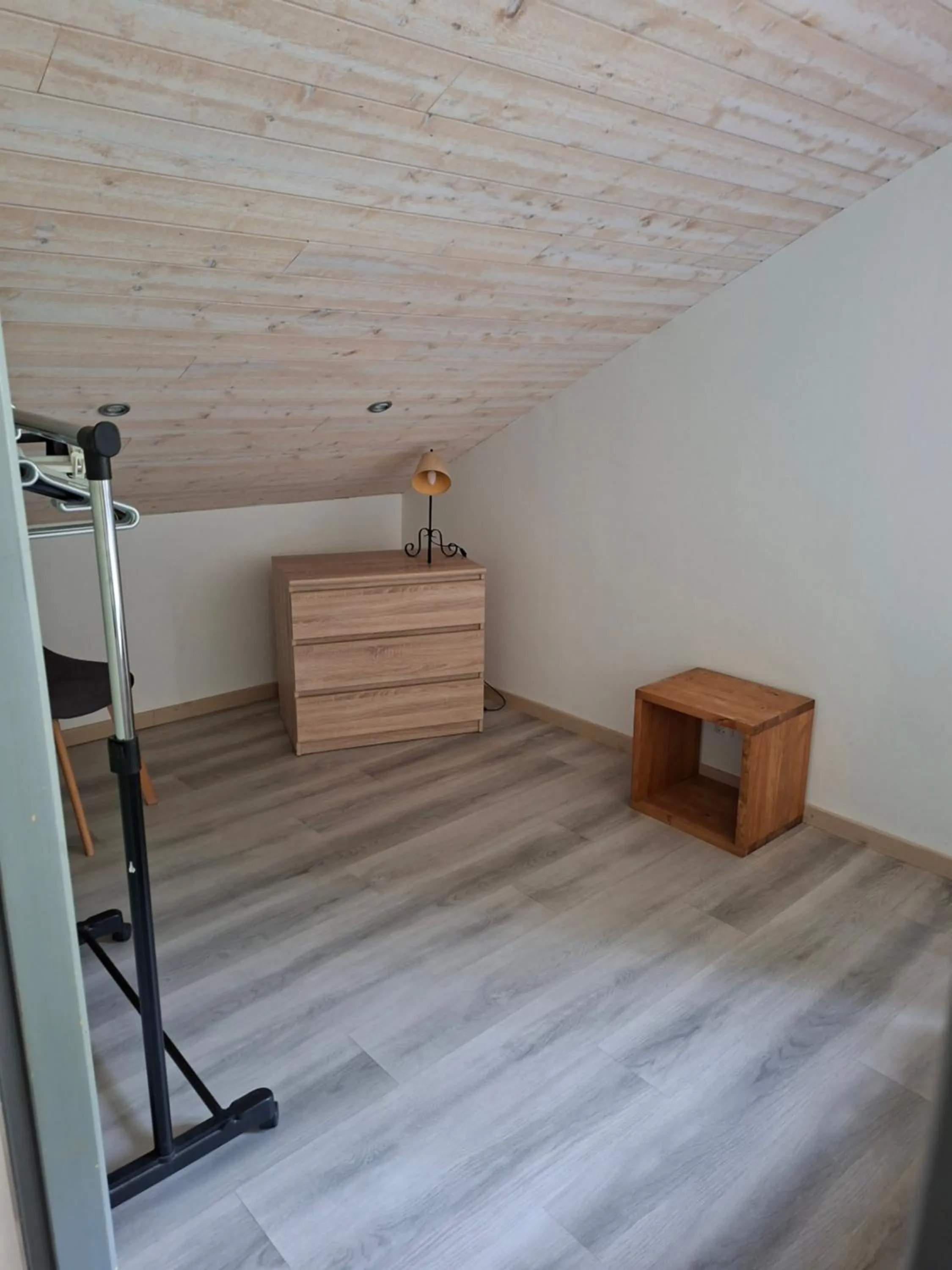 Bedroom in appartement indépendant chalet "les Ormes"