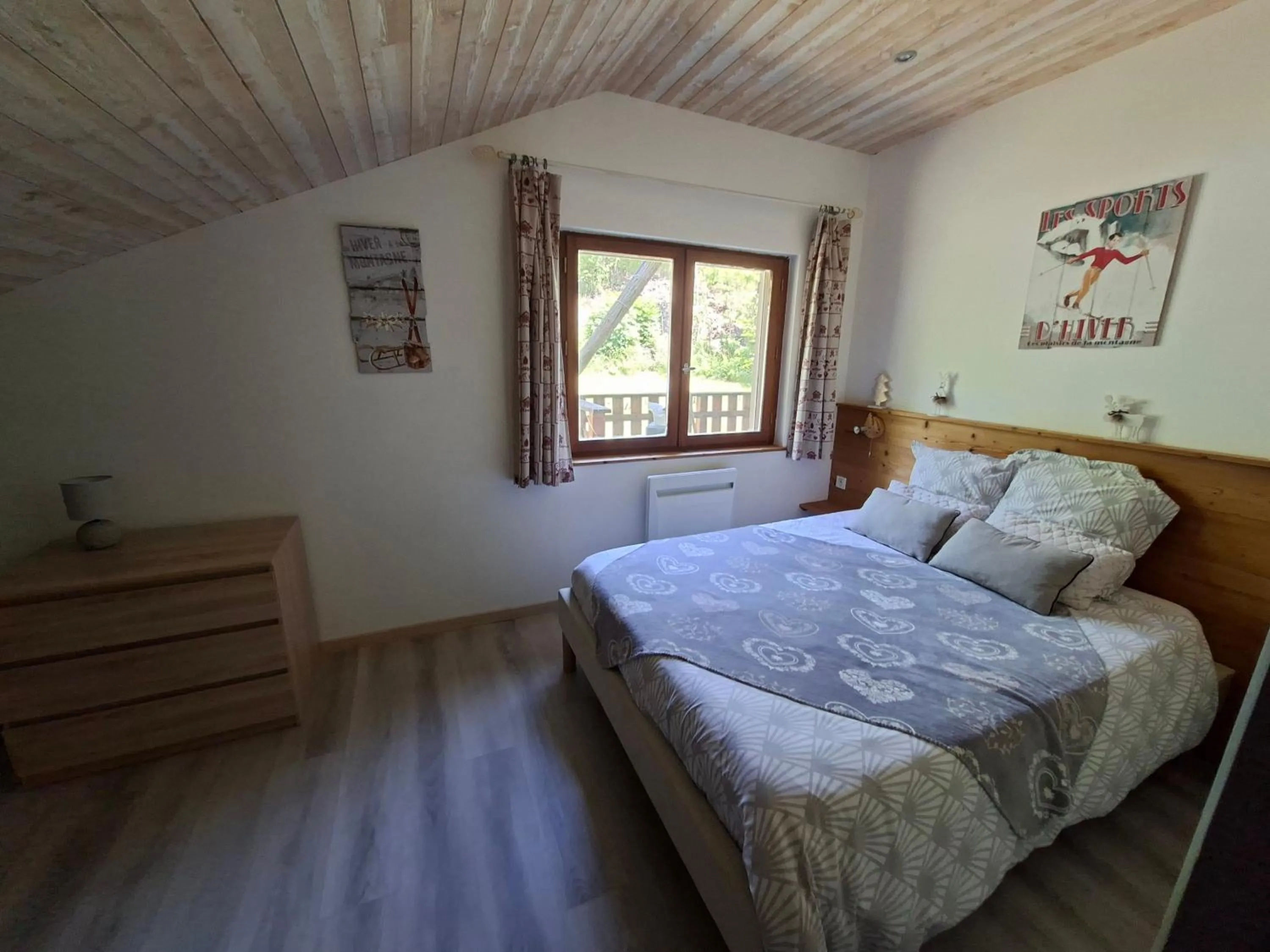 Bed in appartement indépendant chalet "les Ormes"