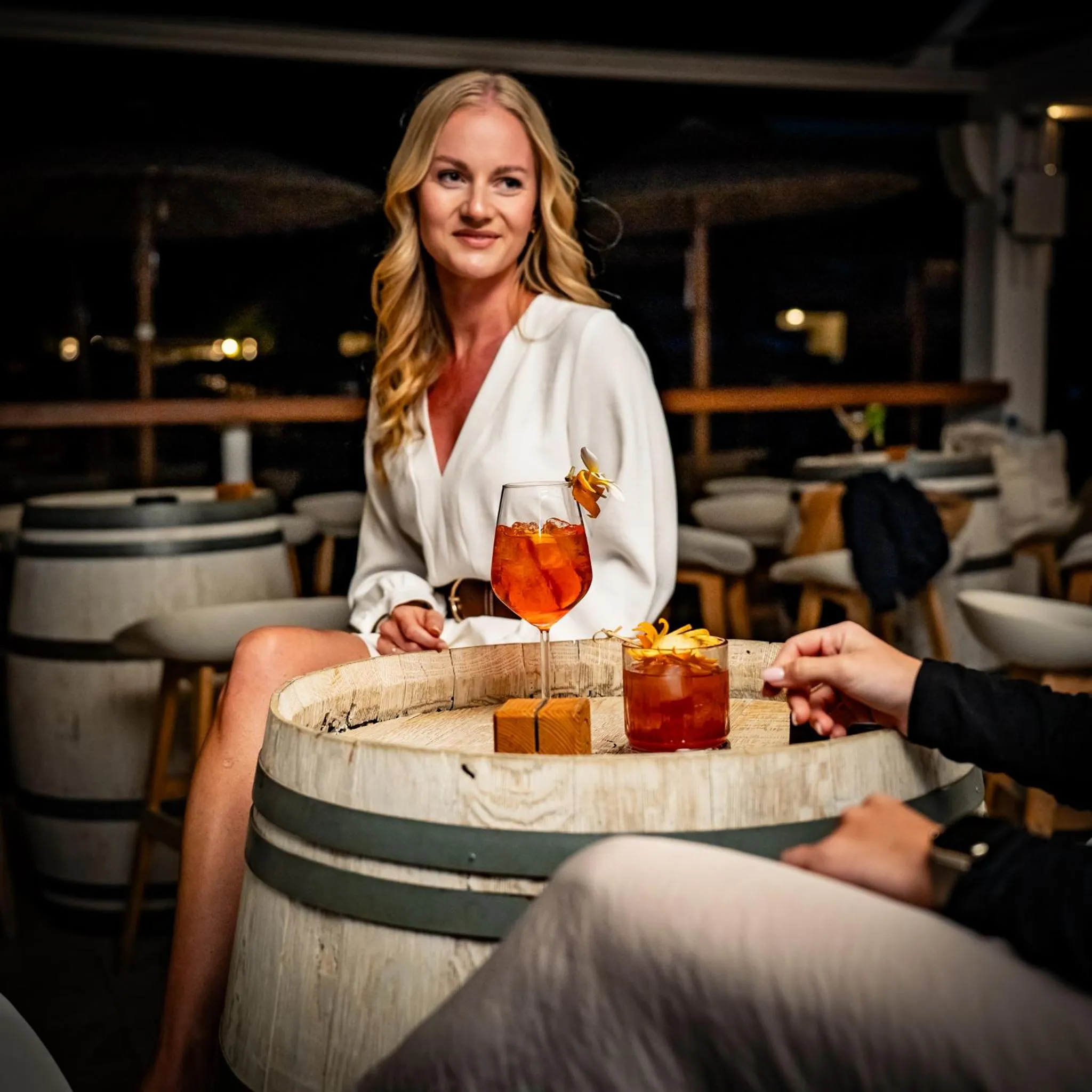 Lounge or bar in Malama Beach Holiday Village