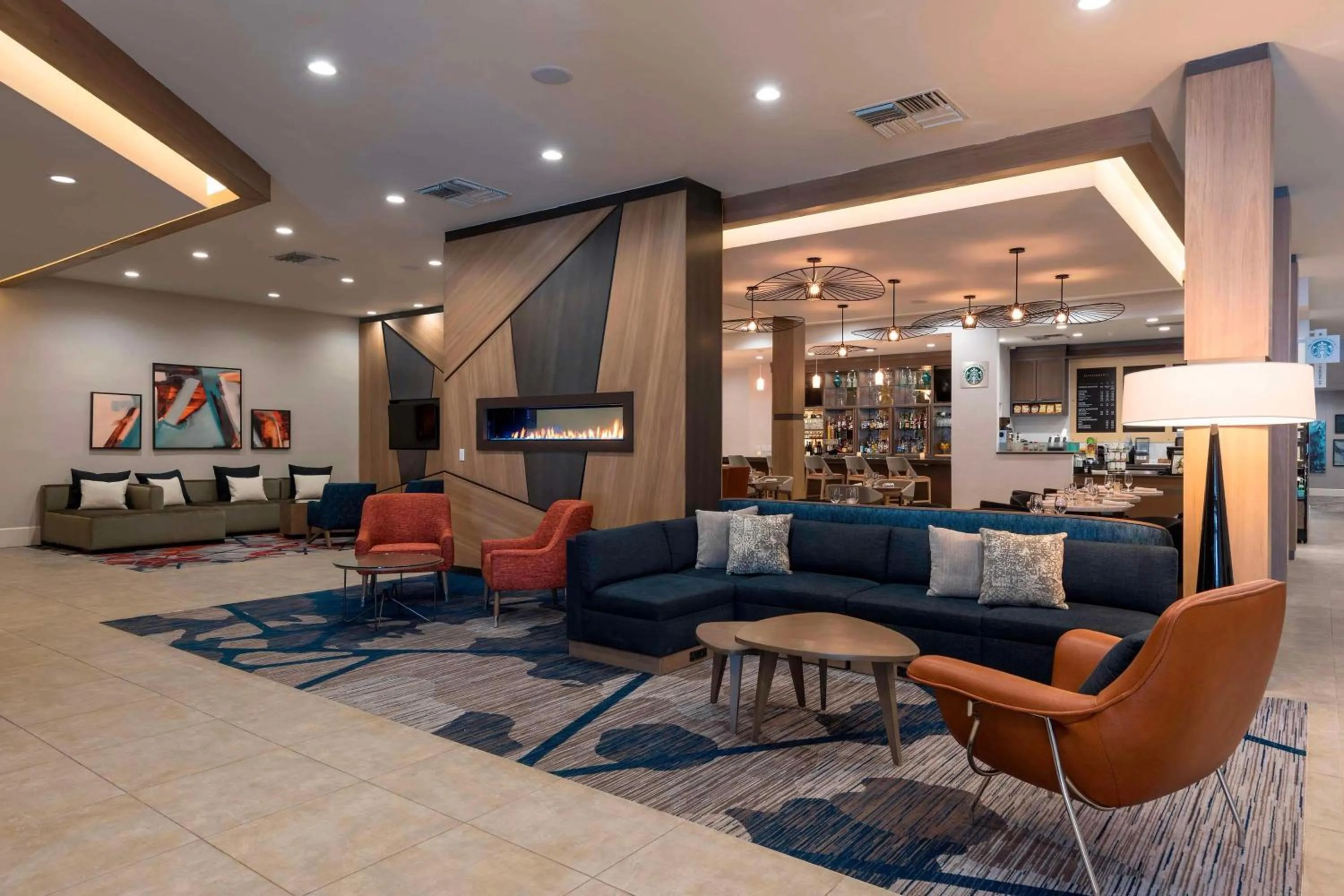 Lobby or reception in Sonesta Hotel Grand Rapids Airport