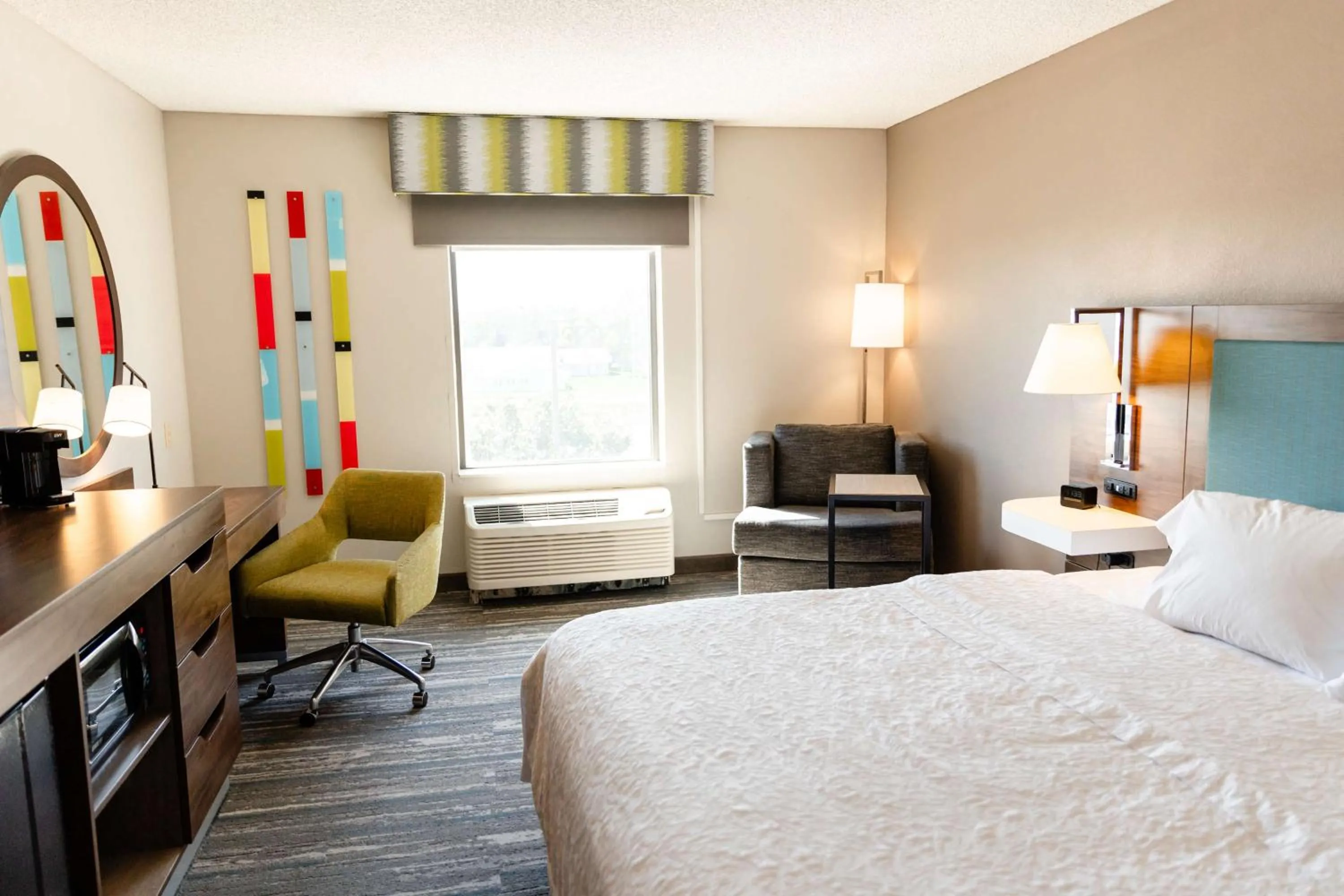 Bedroom, Bed in Hampton Inn & Suites Scottsbluff
