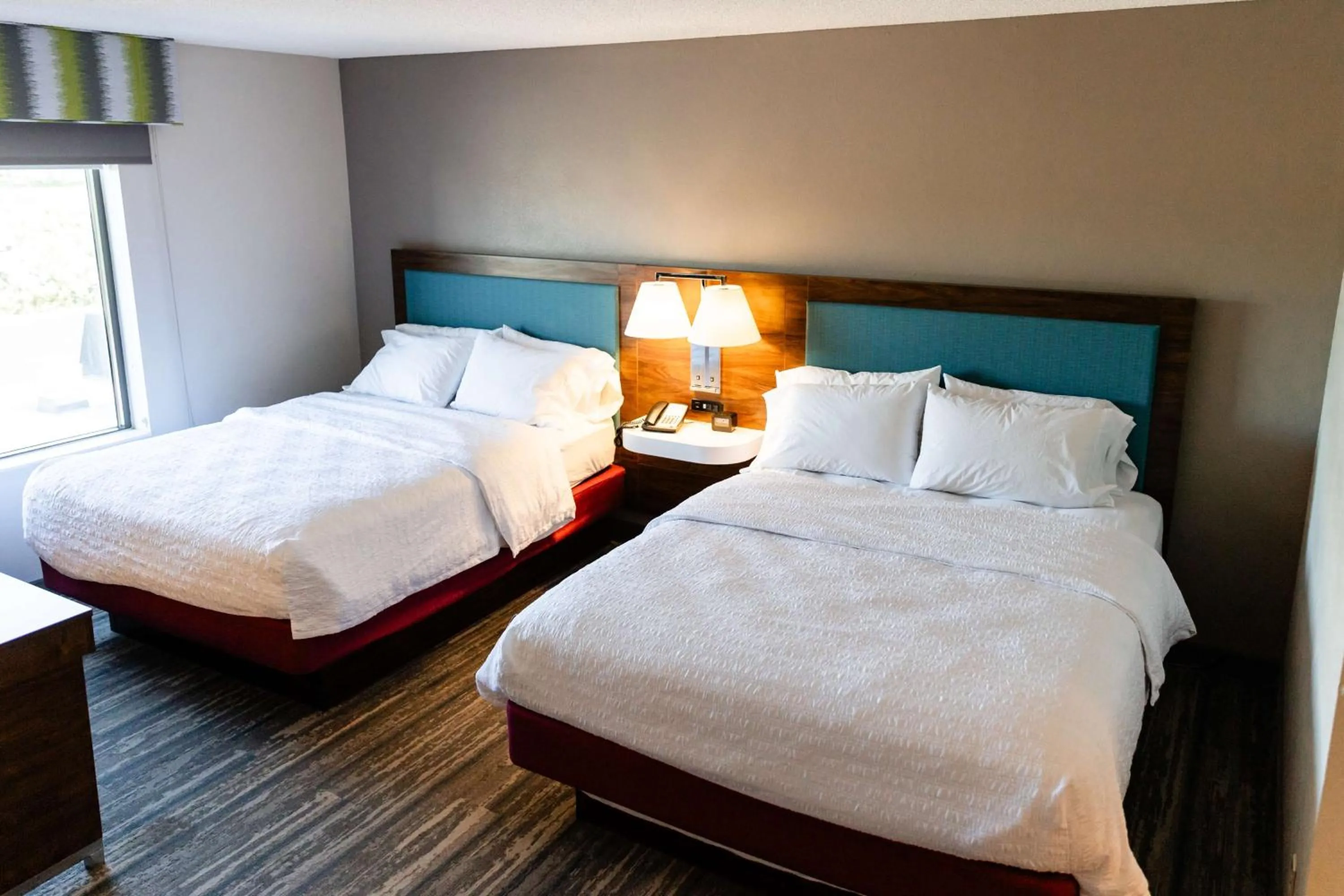Bed in Hampton Inn & Suites Scottsbluff