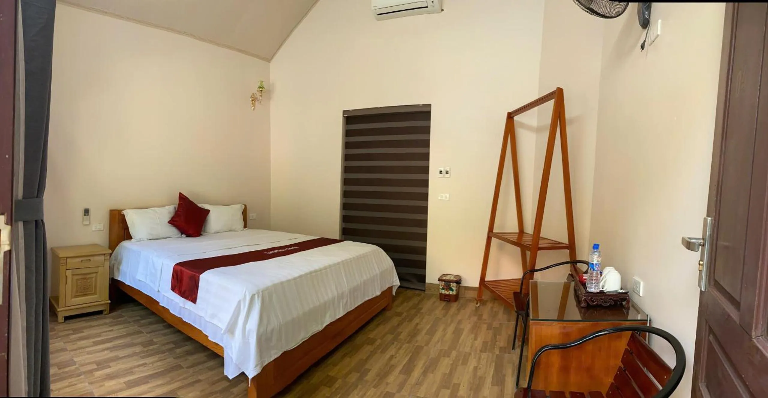 Photo of the whole room, Bed in Tam Coc Westlake Homestay