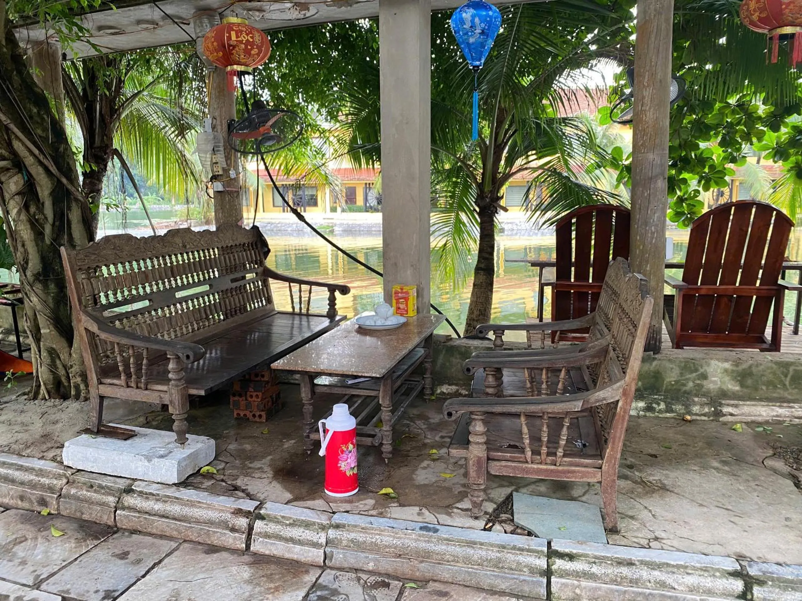 Seating area in Tam Coc Westlake Homestay