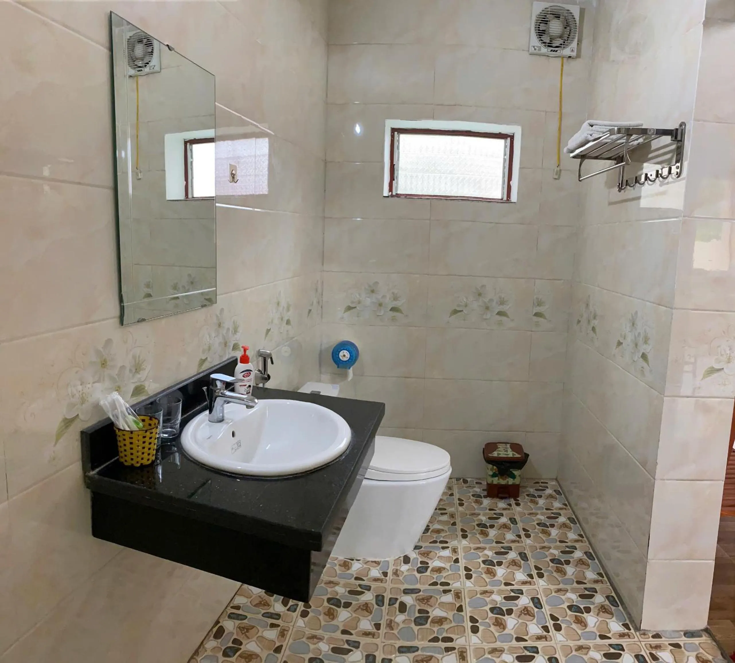 Toilet in Tam Coc Westlake Homestay