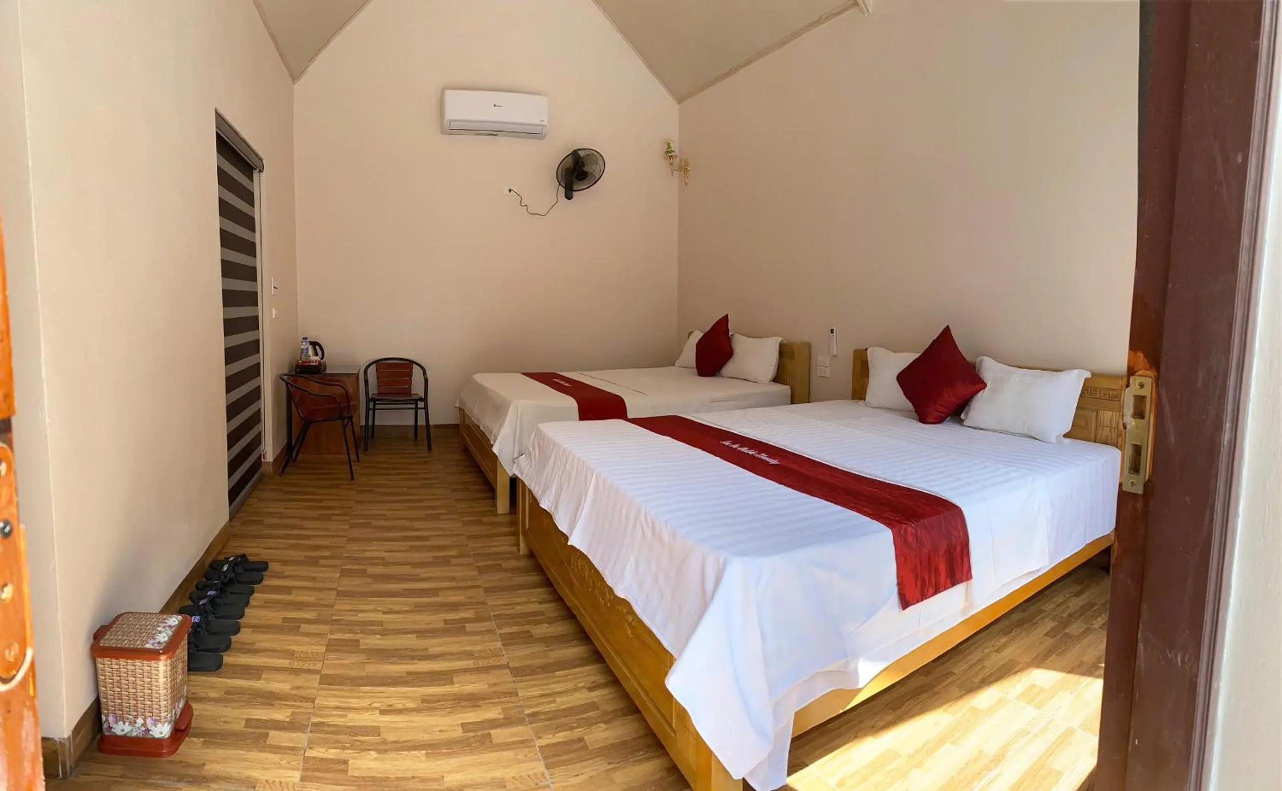 Photo of the whole room, Bed in Tam Coc Westlake Homestay