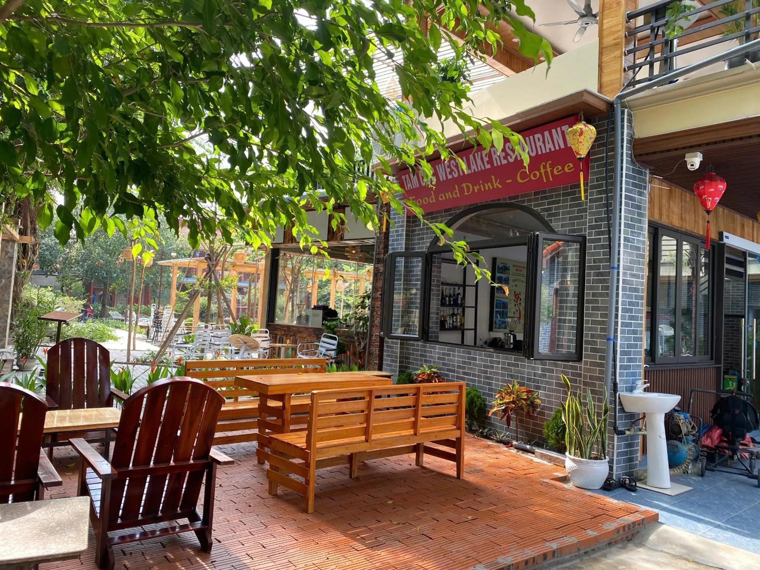 Restaurant/places to eat in Tam Coc Westlake Homestay