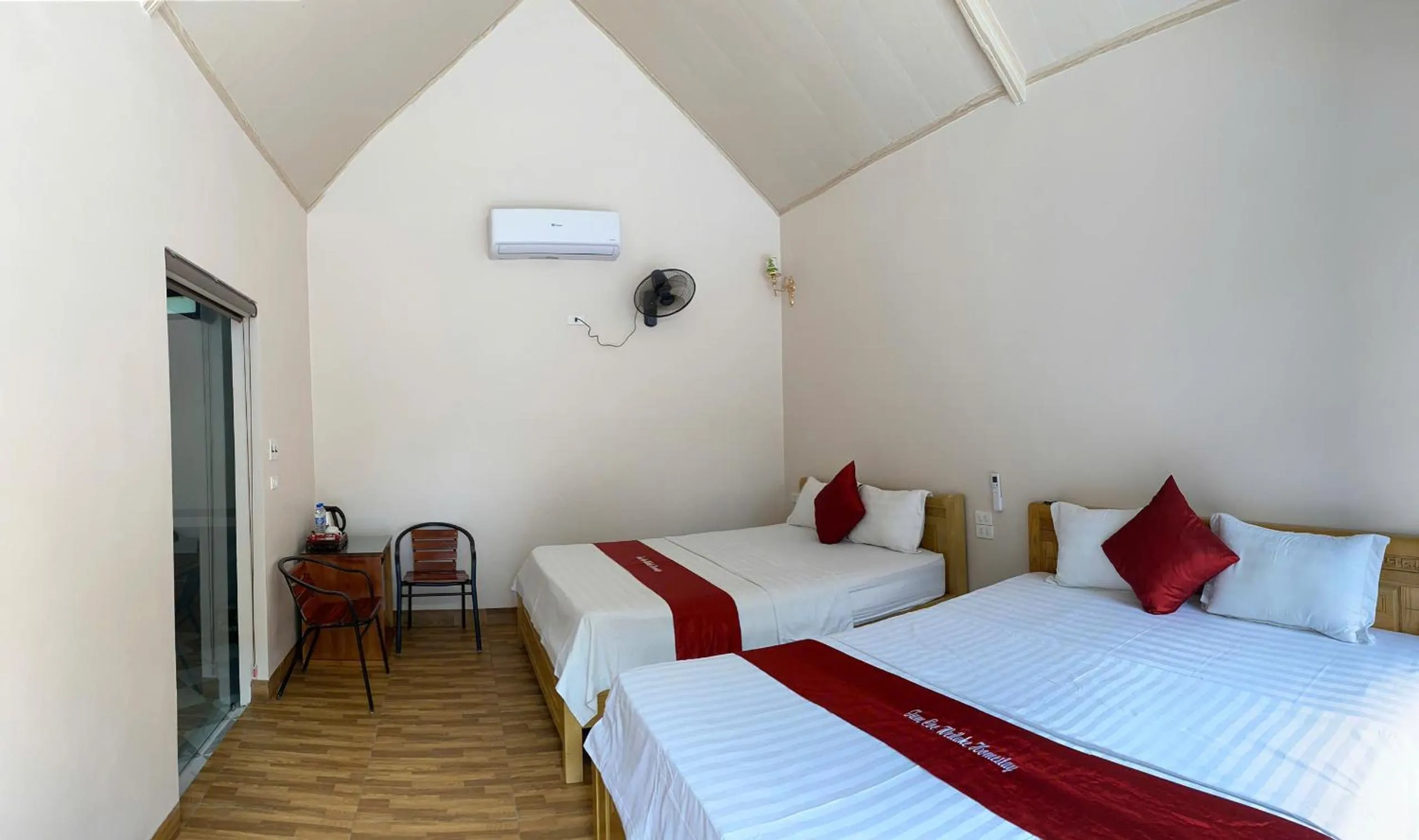 air conditioner, Bed in Tam Coc Westlake Homestay