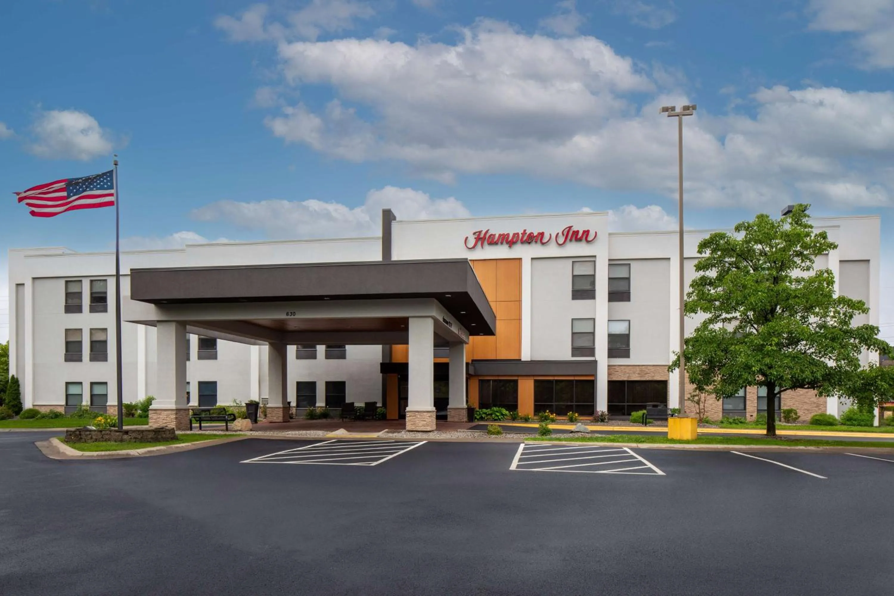 Property building in Hampton Inn Binghamton/Johnson City