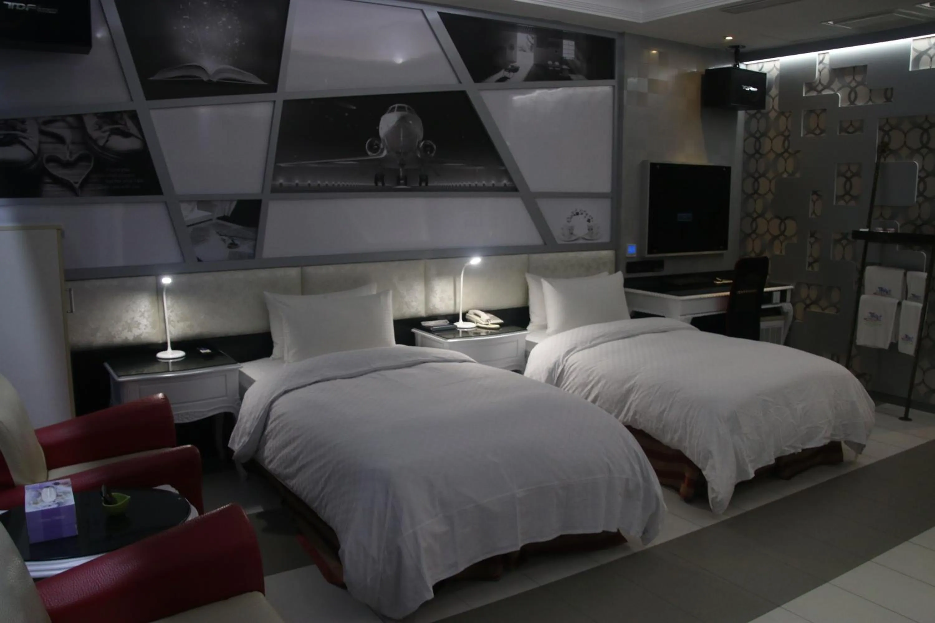 Bed in Kai-Hong Motel