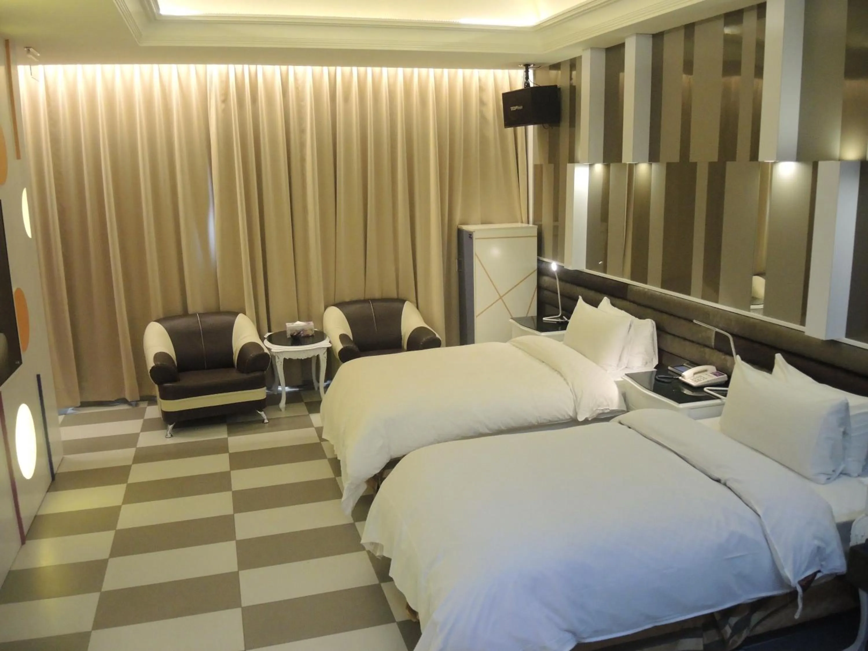 Bed in Kai-Hong Motel