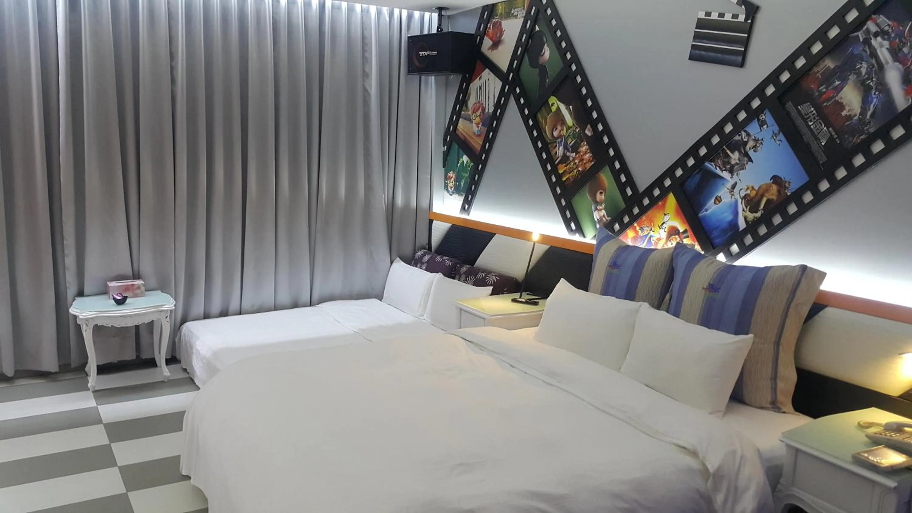 Bed in Kai-Hong Motel