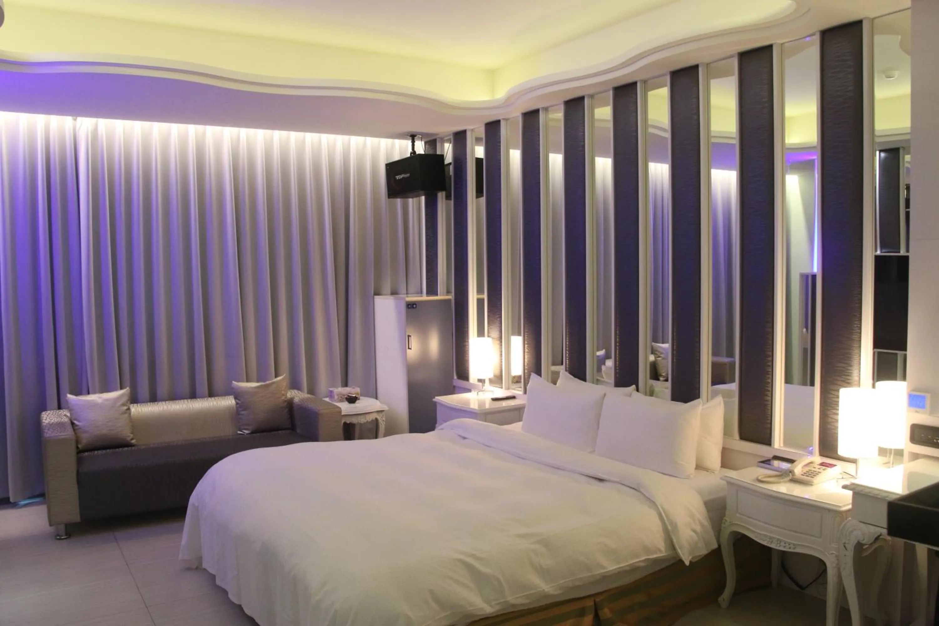 Bedroom, Bed in Kai-Hong Motel