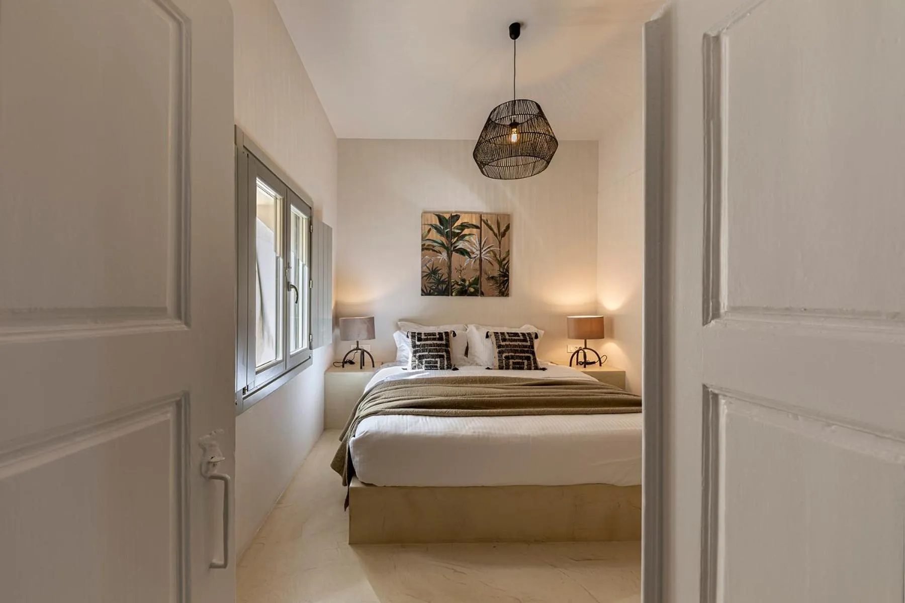 Bedroom, Bed in Caldera Houses Oia