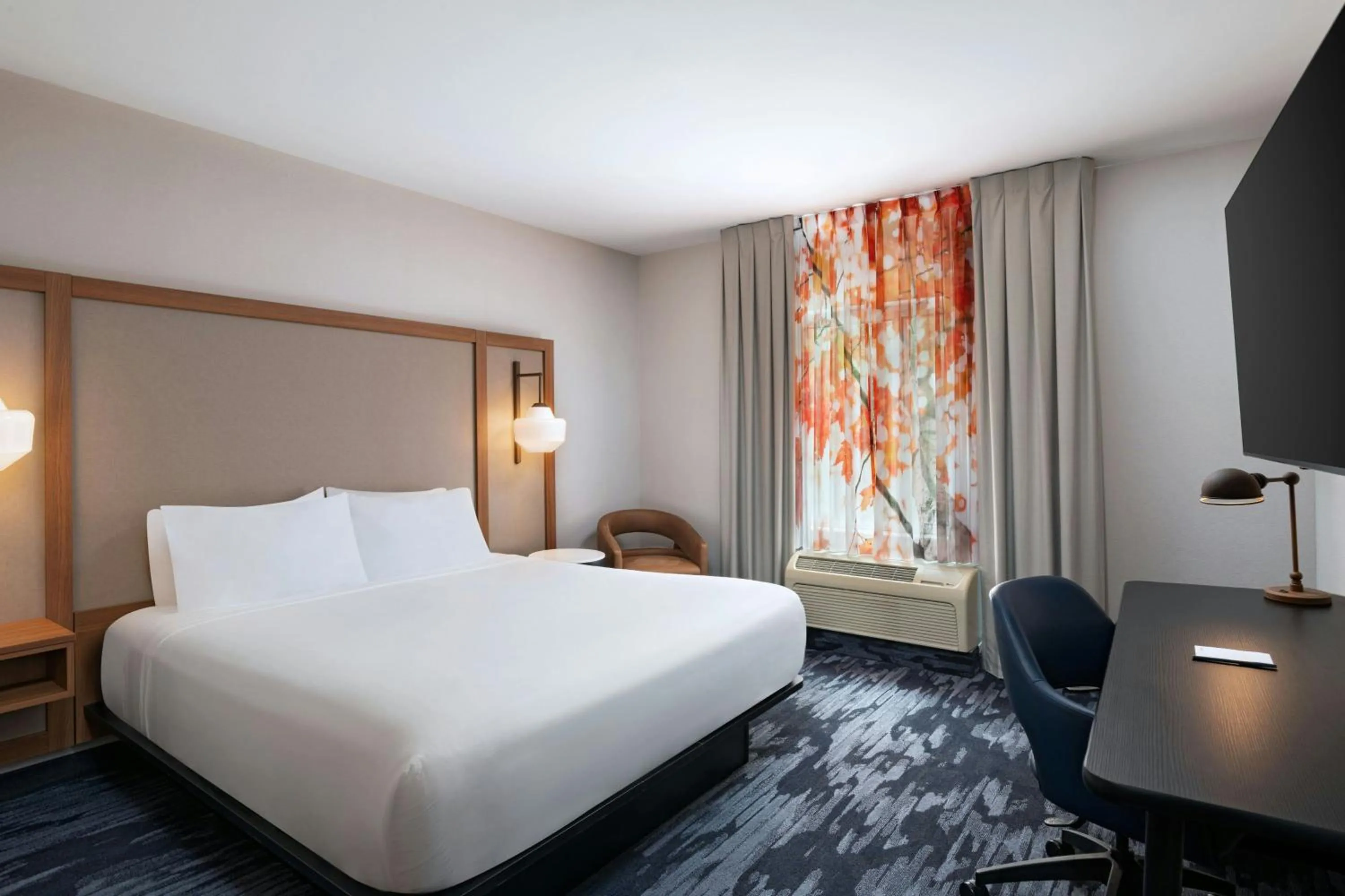 Photo of the whole room, Bed in Fairfield by Marriott Medford Long Island