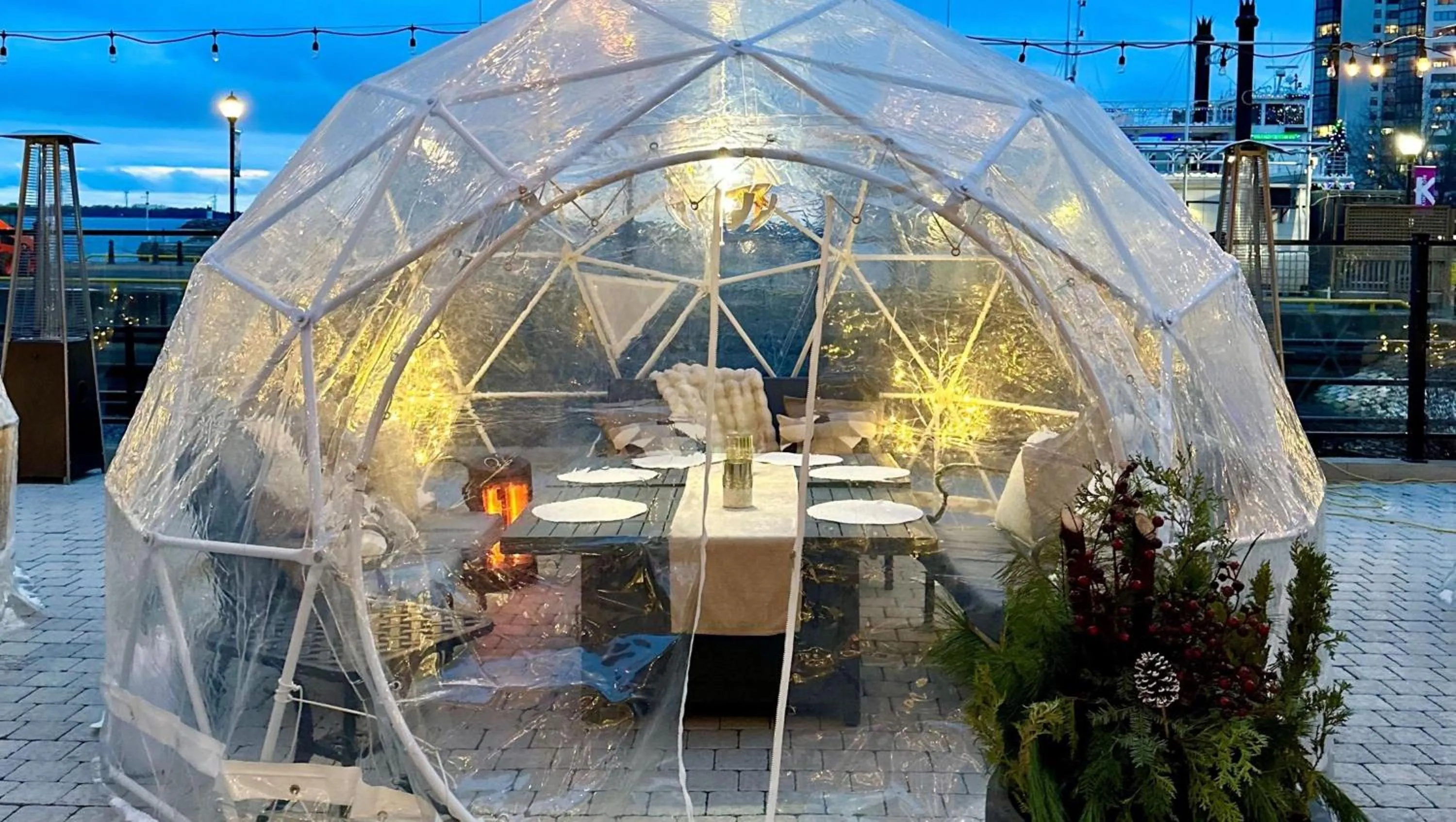 Restaurant/places to eat in Holiday Inn Kingston - Waterfront by IHG