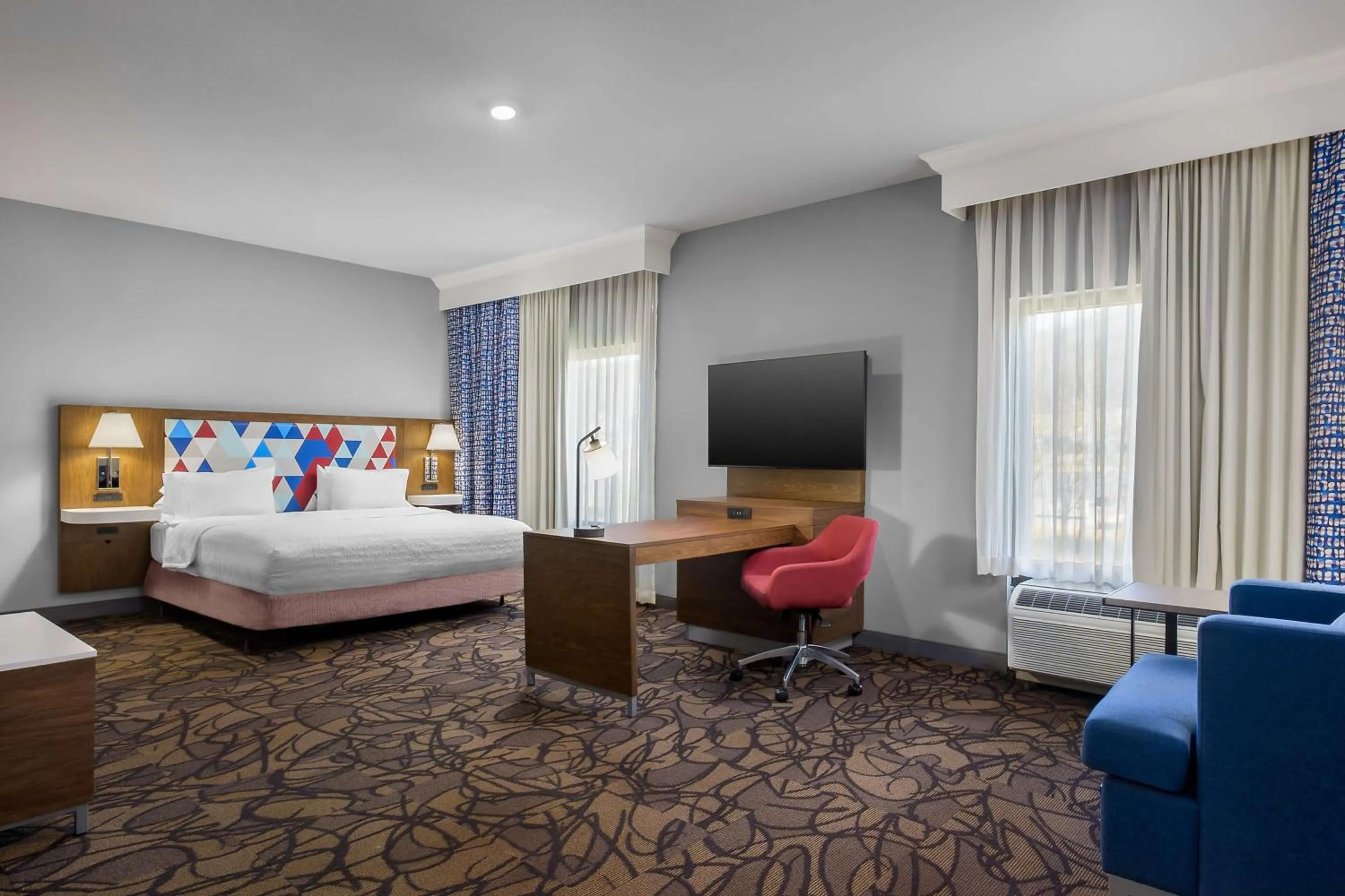 Bedroom, Bed in Hampton Inn & Suites Birmingham-Pelham - I-65