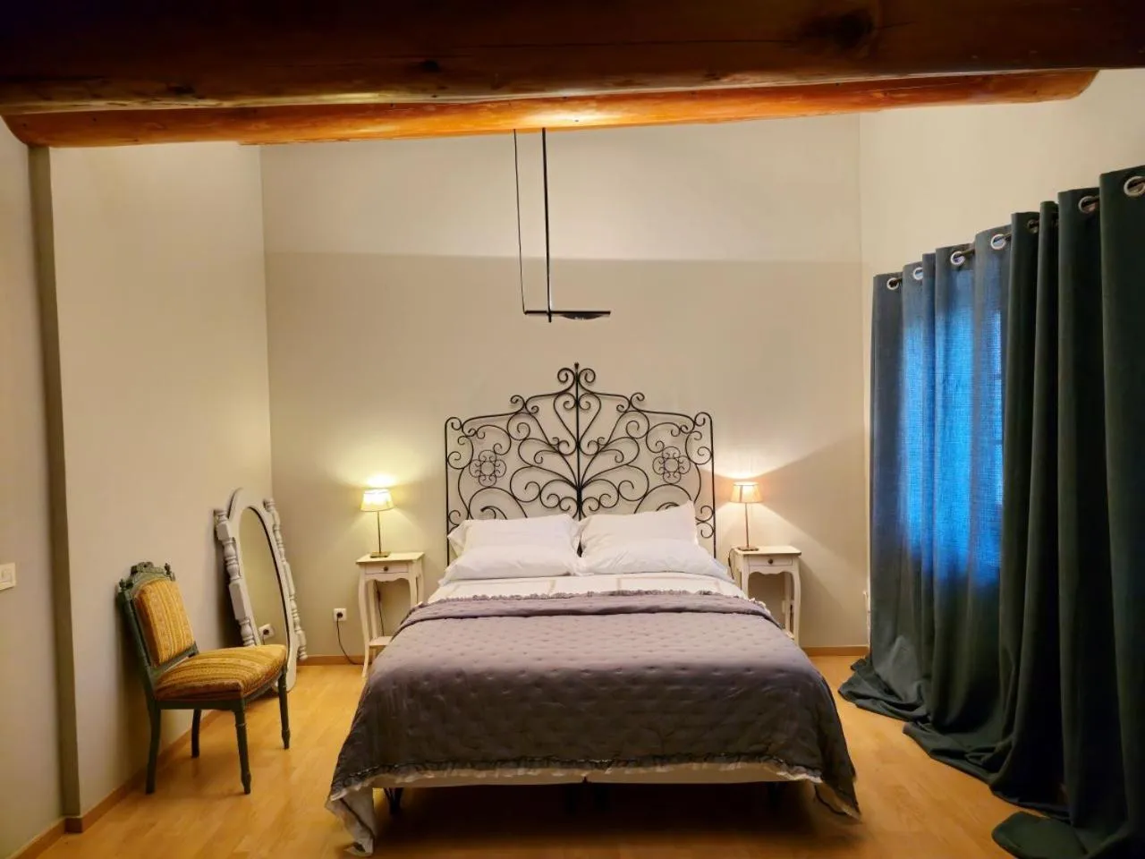 Bed in Ancien Mas Du Moulin