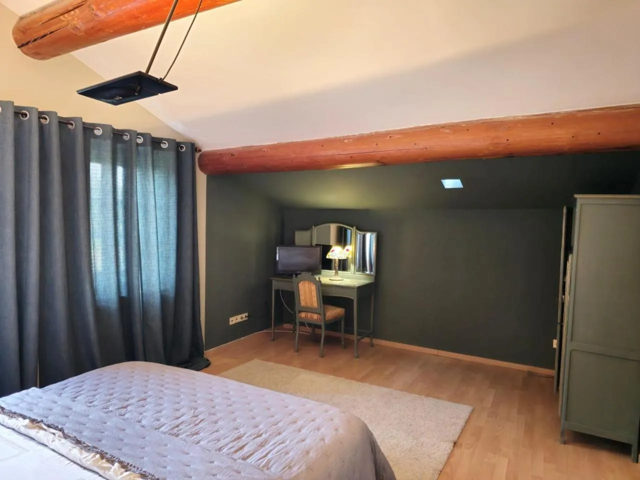 Bed in Ancien Mas Du Moulin