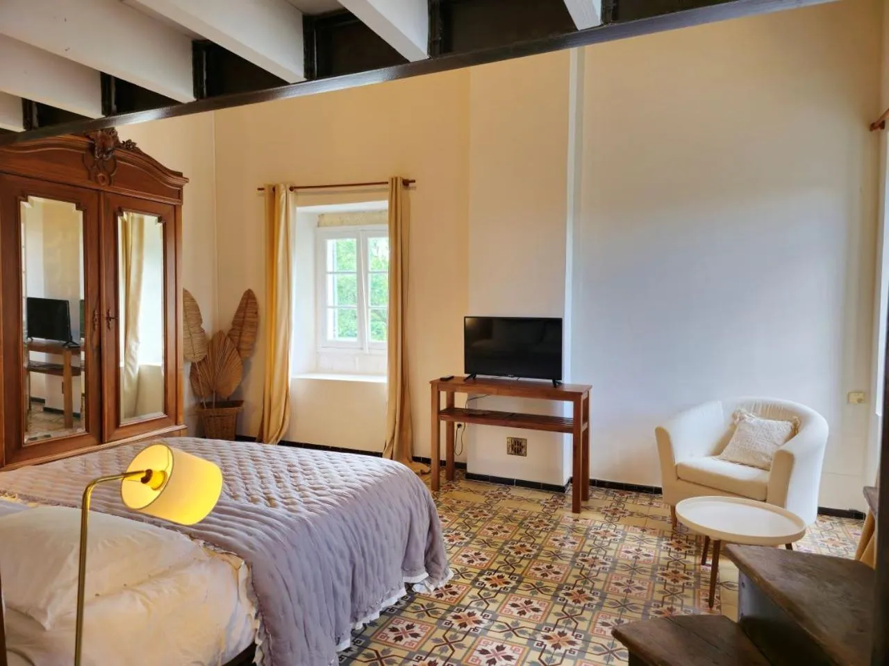 Bed in Ancien Mas Du Moulin