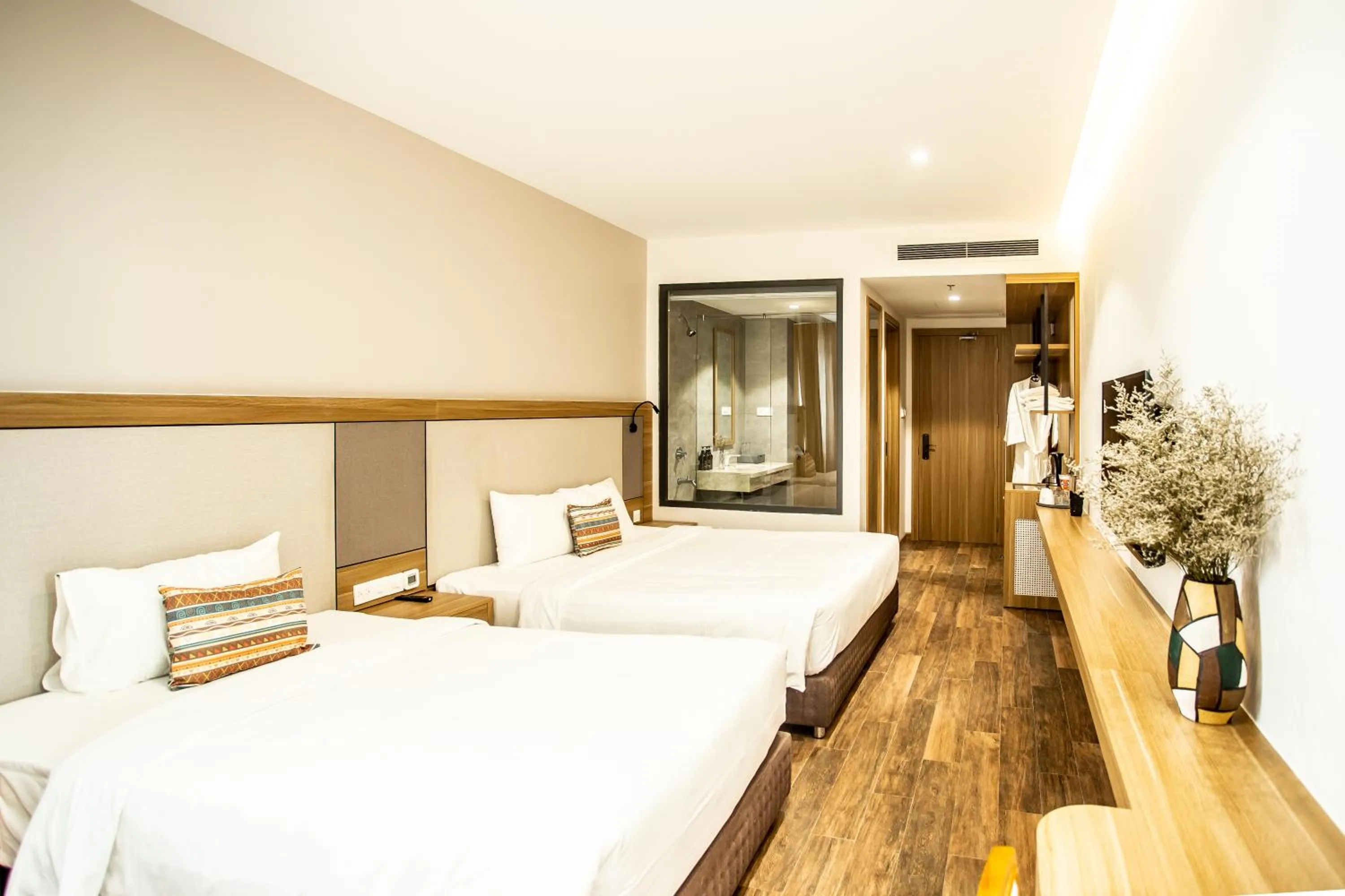 Living room, Bed in Thanh Mai Hotel