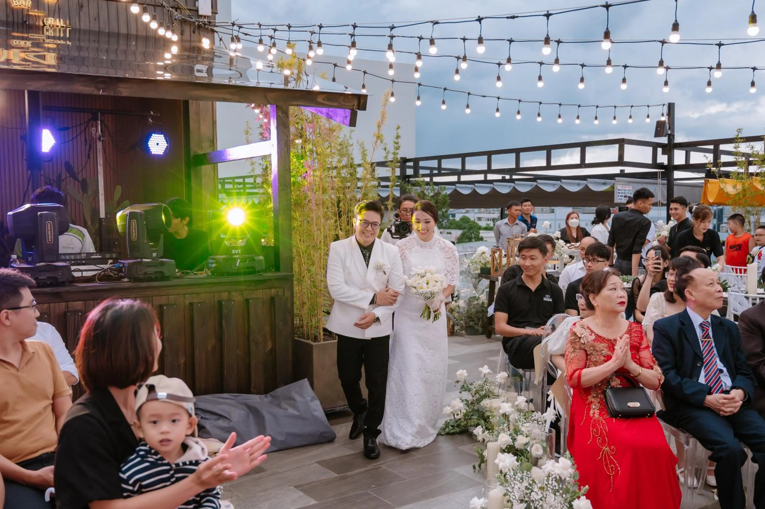 People in Thanh Mai Hotel