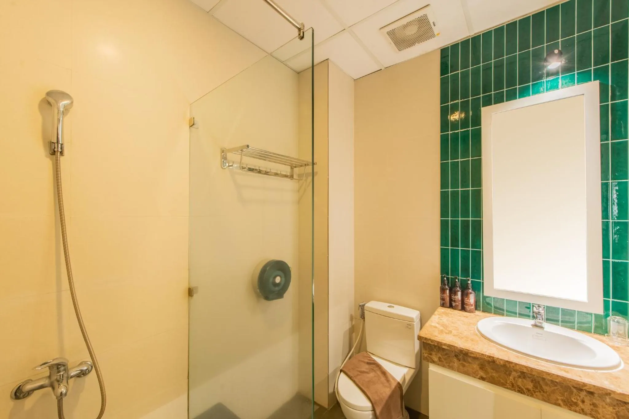 Shower in Thanh Mai Hotel